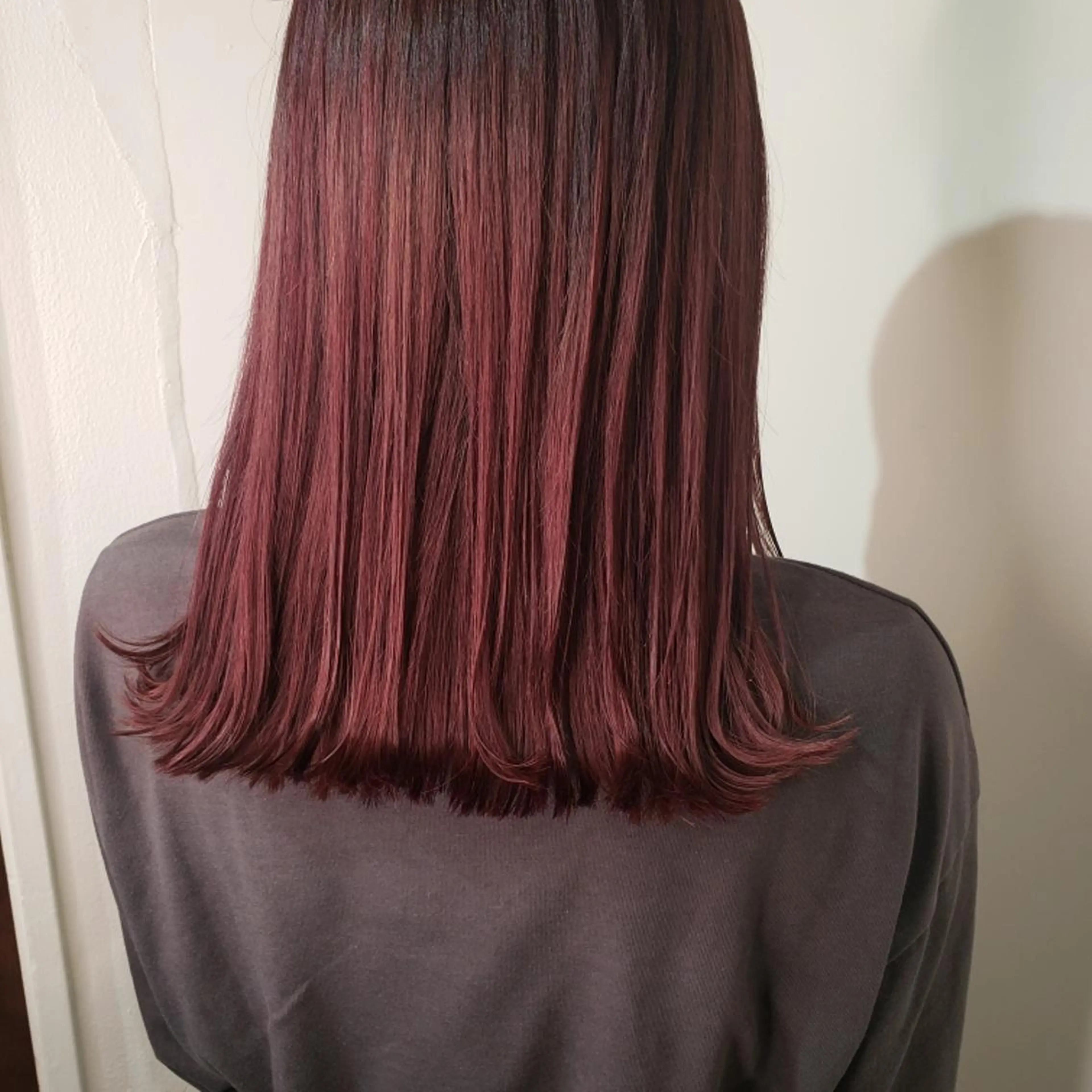 セミロング カット ヘアカラー トリートメント 🇰🇷透明感×ハイ トーン🌟tomoのヘアスタイル