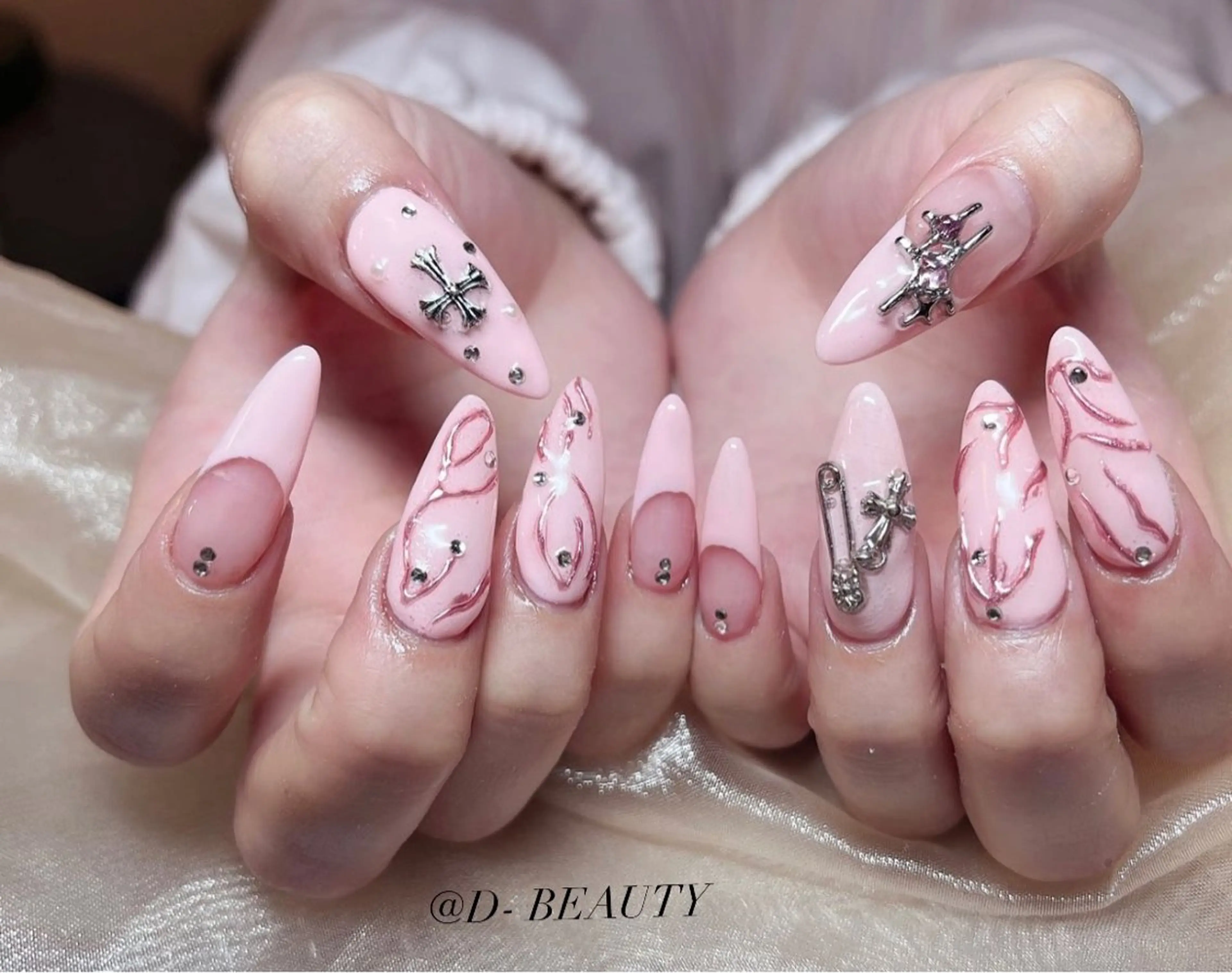 ネイル ハンドネイル D-BEAUTY Nailsalonのネイルデザイン