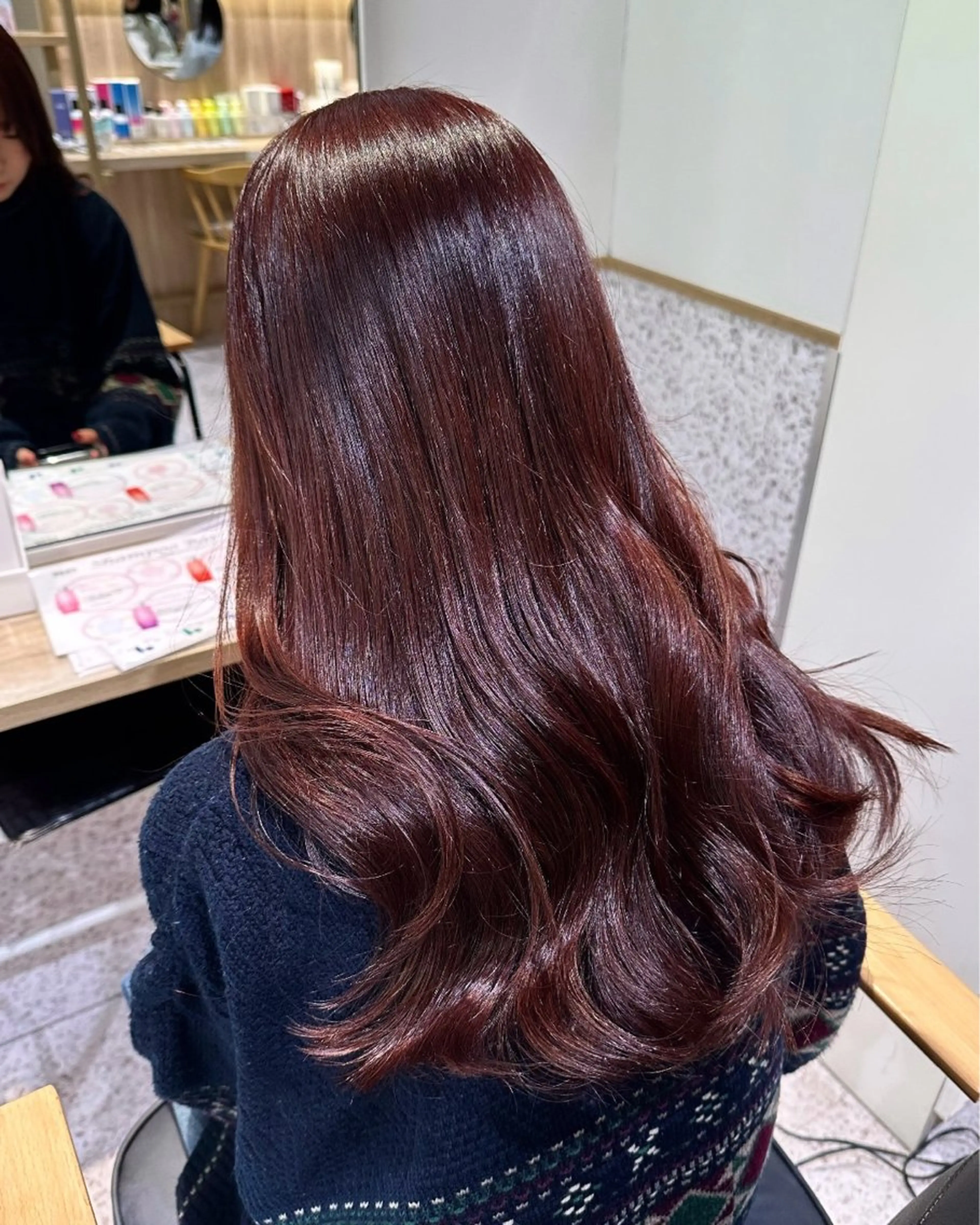 ロング 顔周りカット ハイライト 髪質改善 韓国風ヘア 縮毛矯正 ヘアカラー 透明感/艶カラー 🫧 ユイナのヘアスタイル