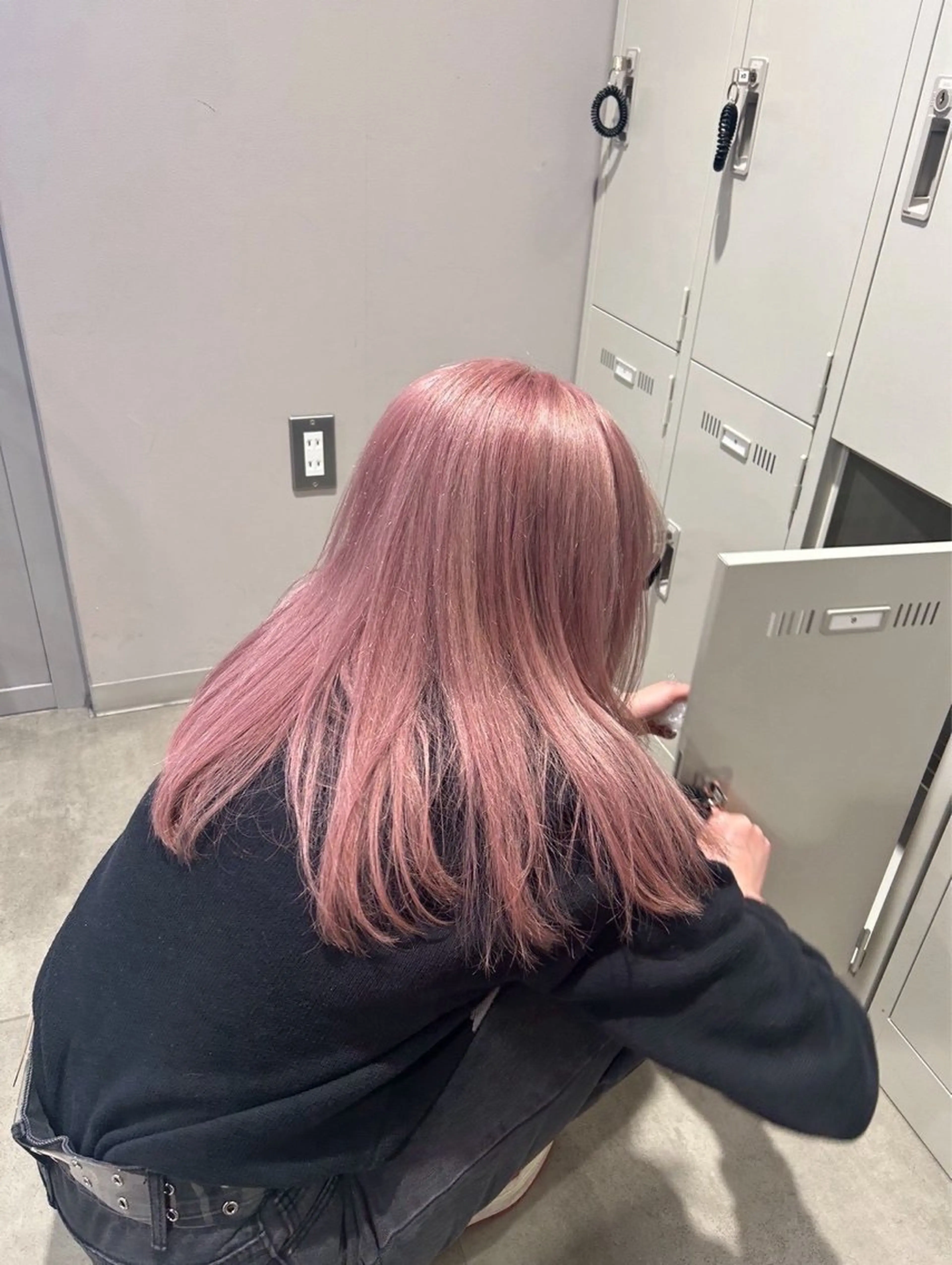 カラー 八谷 夏々海のヘアスタイル