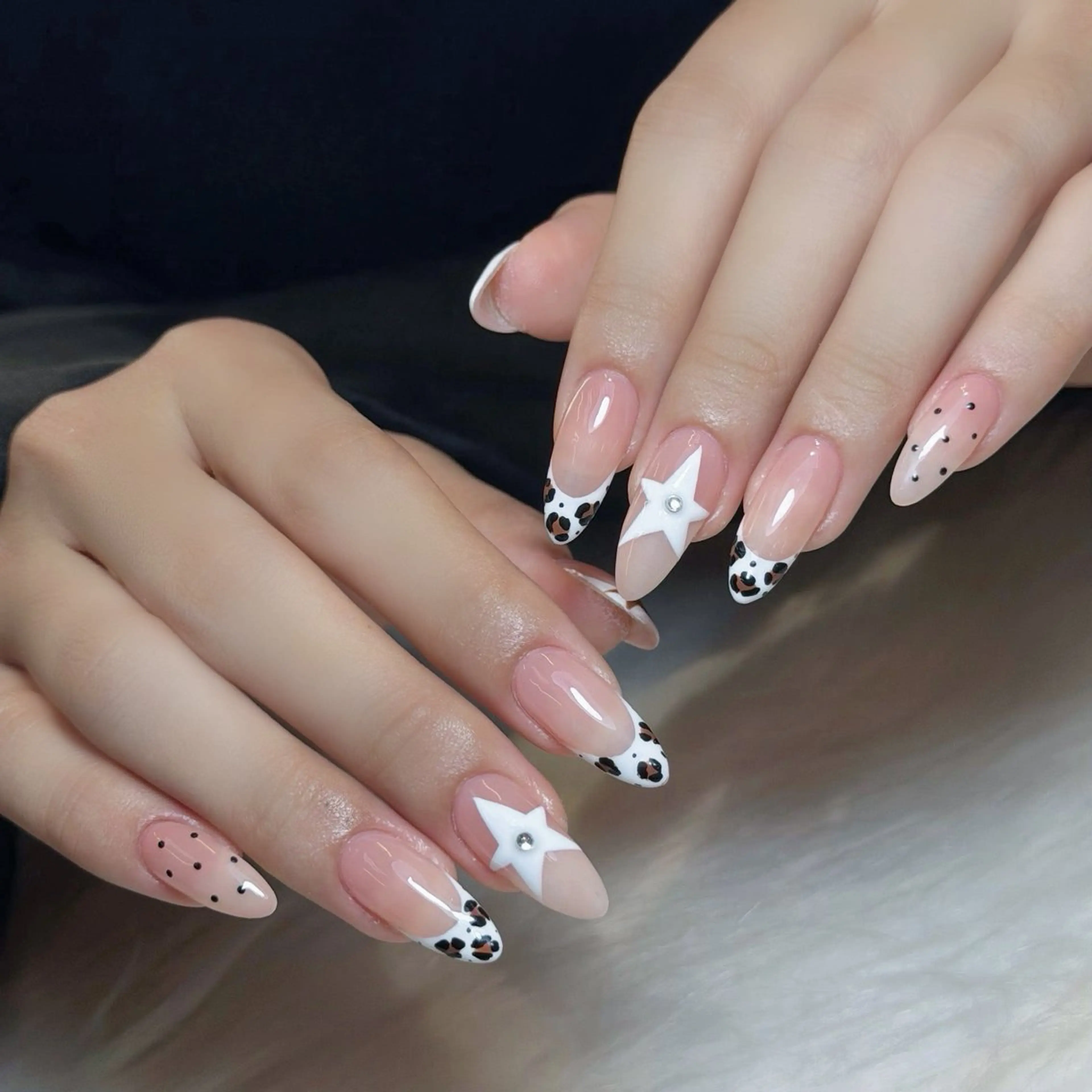 ネイル ハンドネイル ハンドケア DuLi Blinkのネイルデザイン