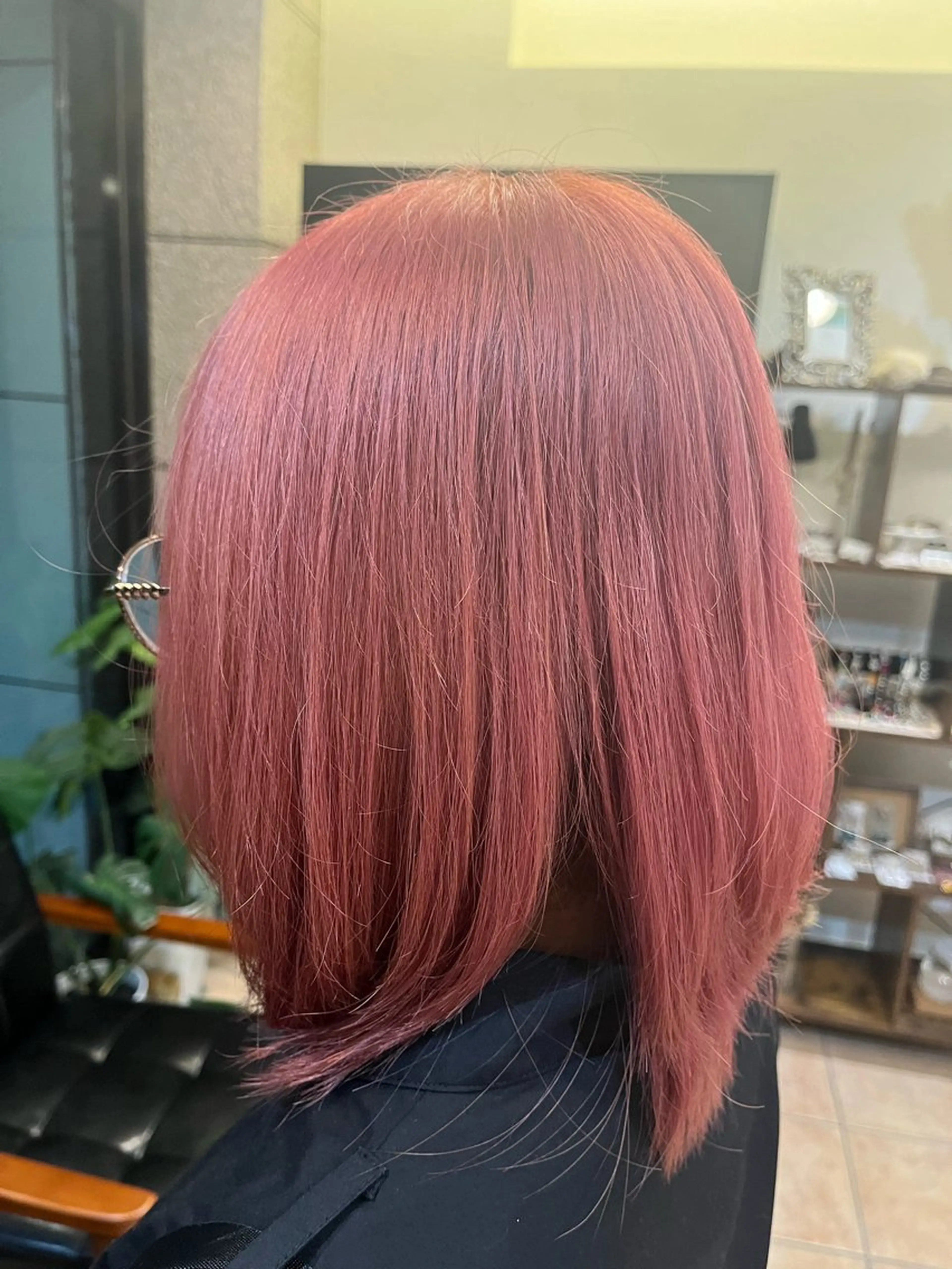 ミディアム カット ヘアカラー トリートメント 坂谷 BUCKS/縮毛矯正のヘアスタイル