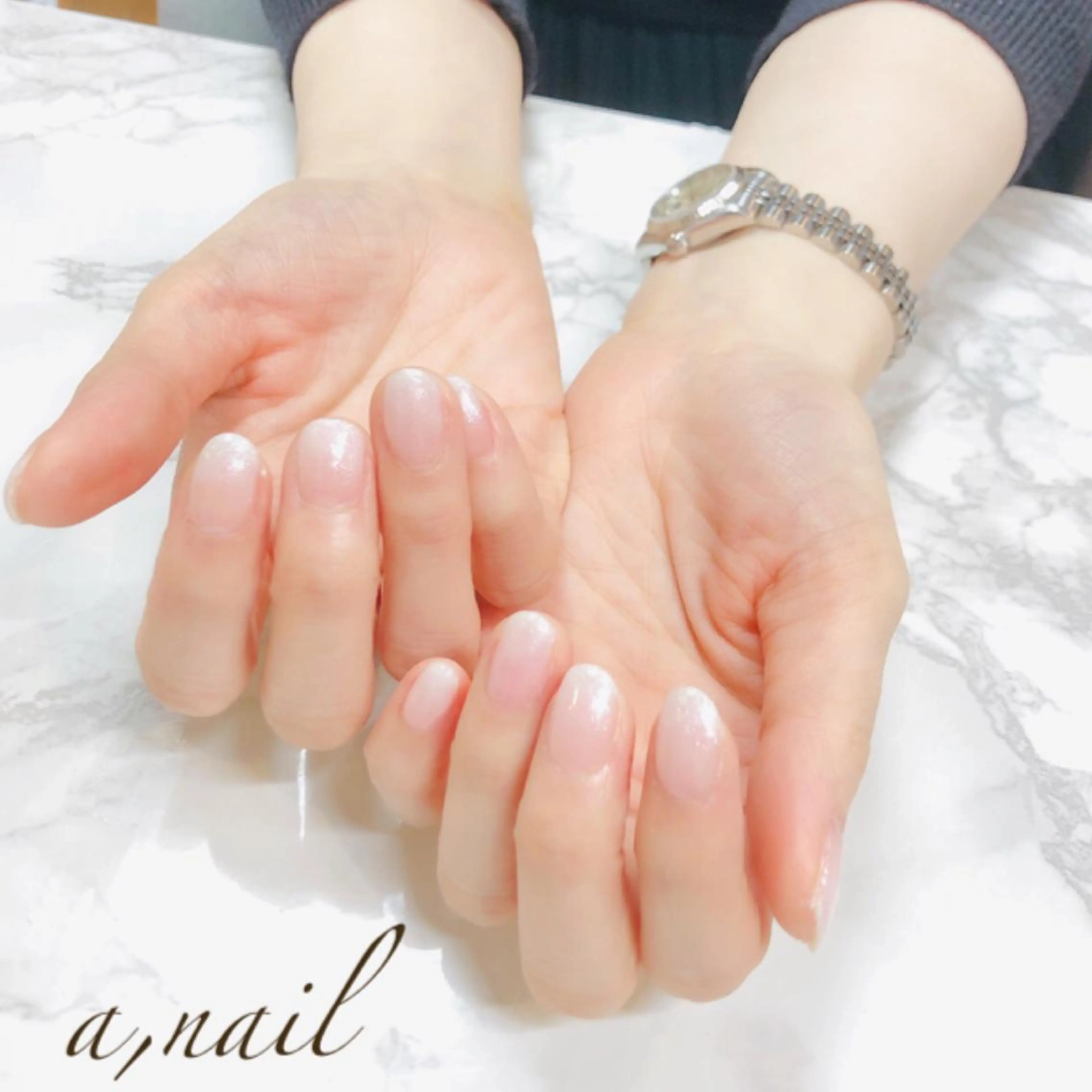 ネイル フットネイル ジェルネイル グラデーション ラメ(グリッター) ラメグラデーション ハンドネイル ネイルサロン エーネイルのネイルデザイン