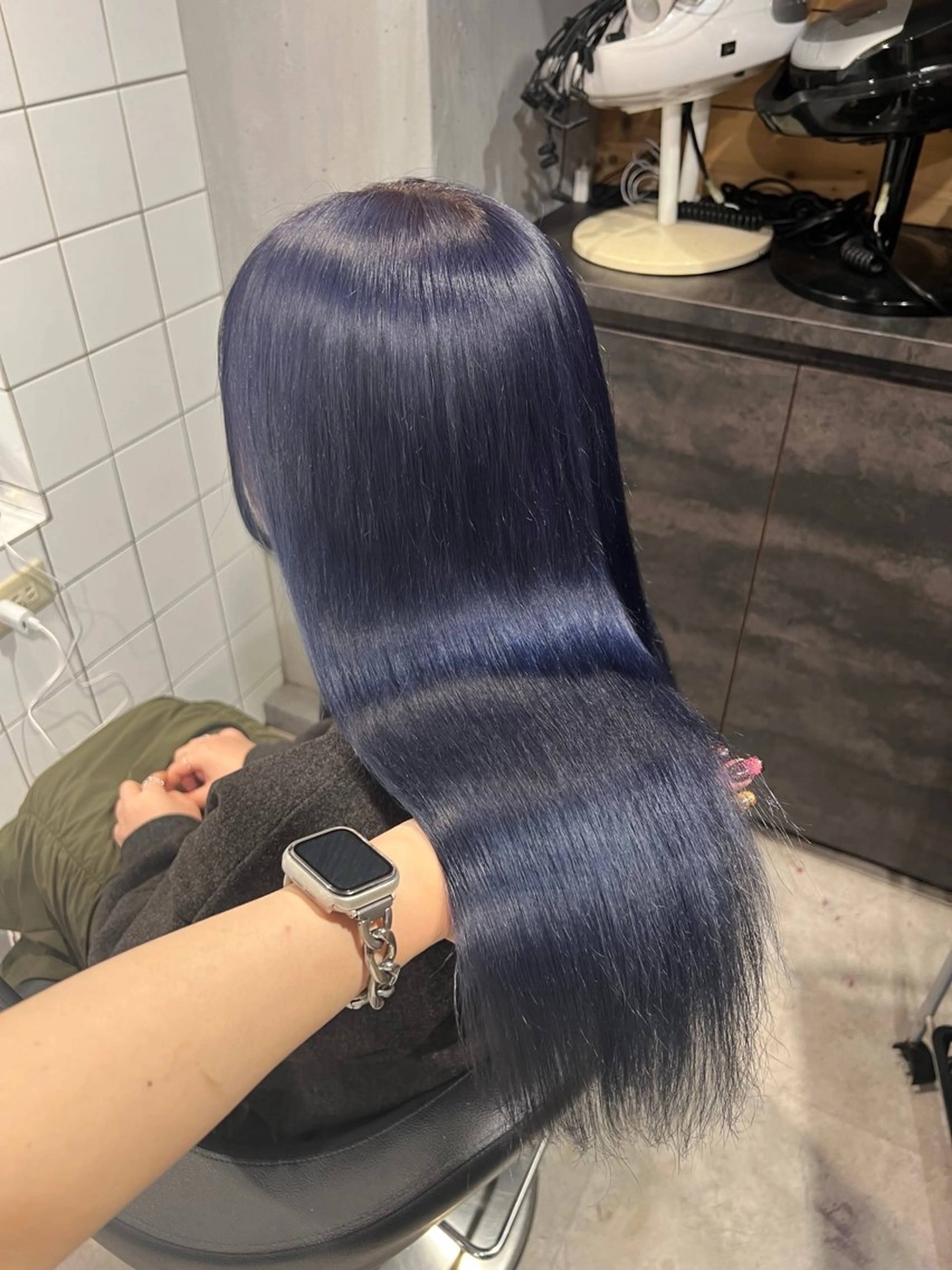 ロング カラー 暗髪🩶ラベンダー/ ブルー/ユウナ🤍のヘアスタイル