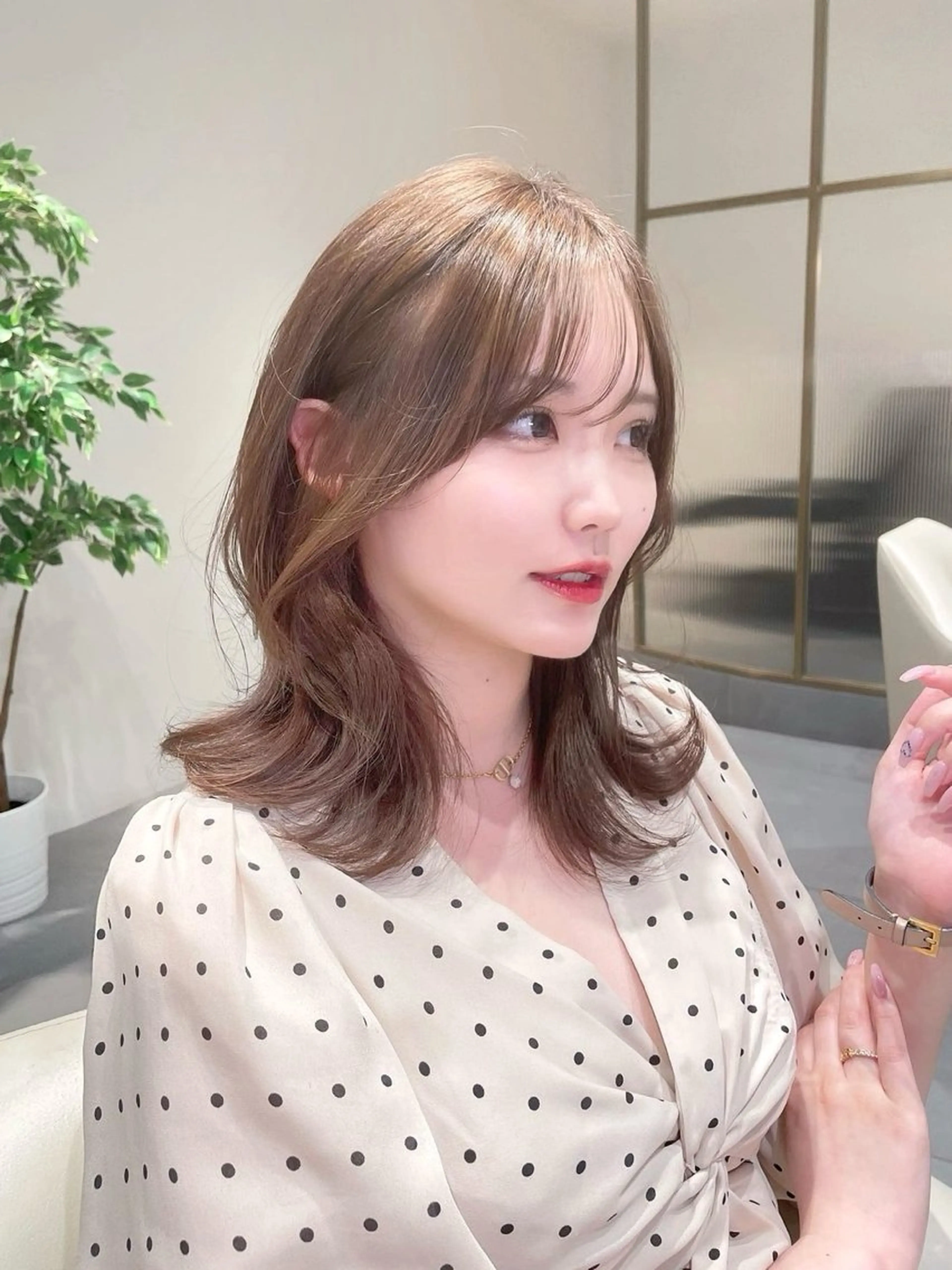 ロング カラー カット ヘアカラー トリートメント ヘッドスパ ヘアセット 韓国ヘア/レイヤー/ 顔まわり/りょーとのヘアスタイル