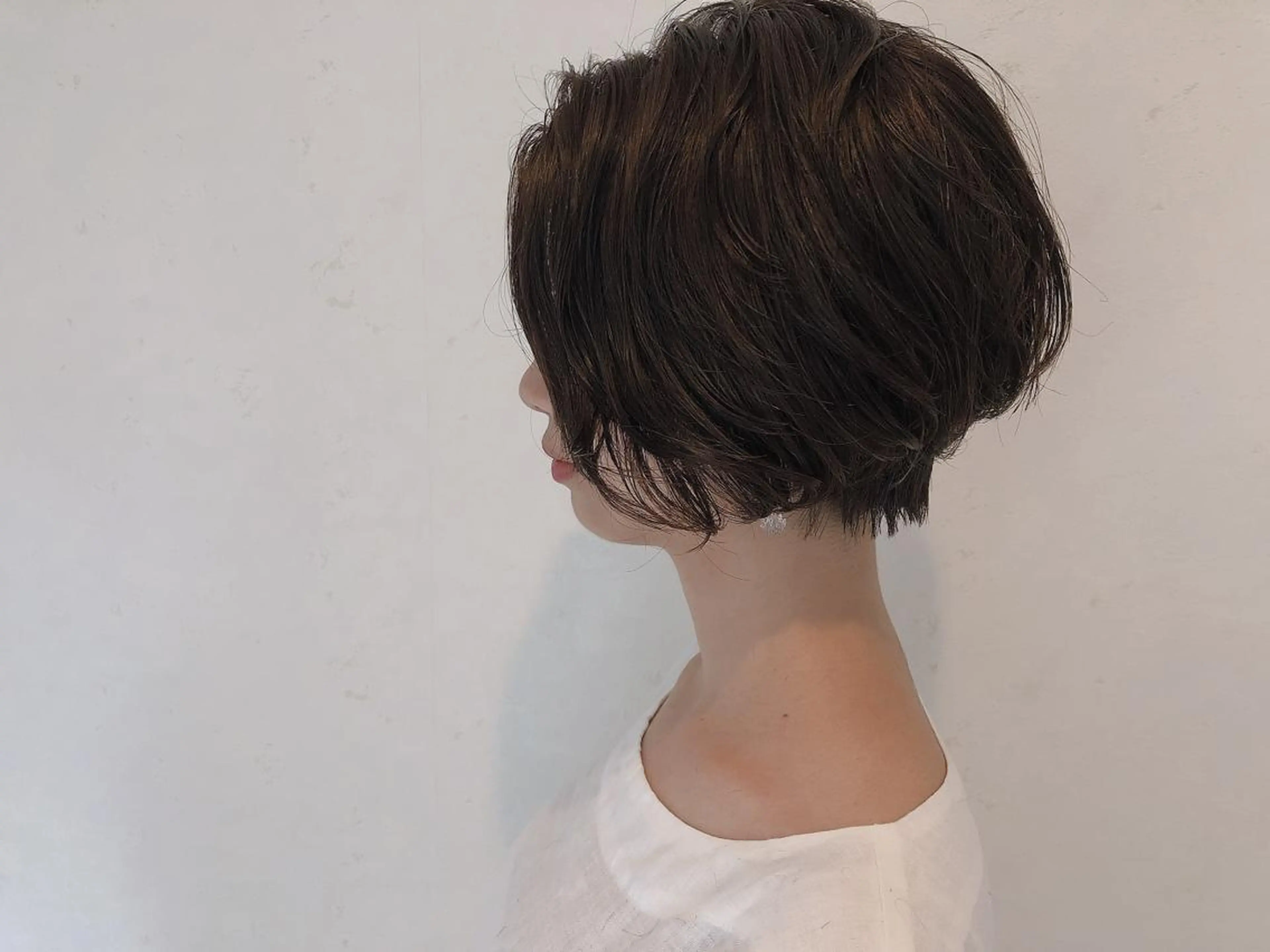 ショート カラー パーマ 伊藤 さやかのヘアスタイル