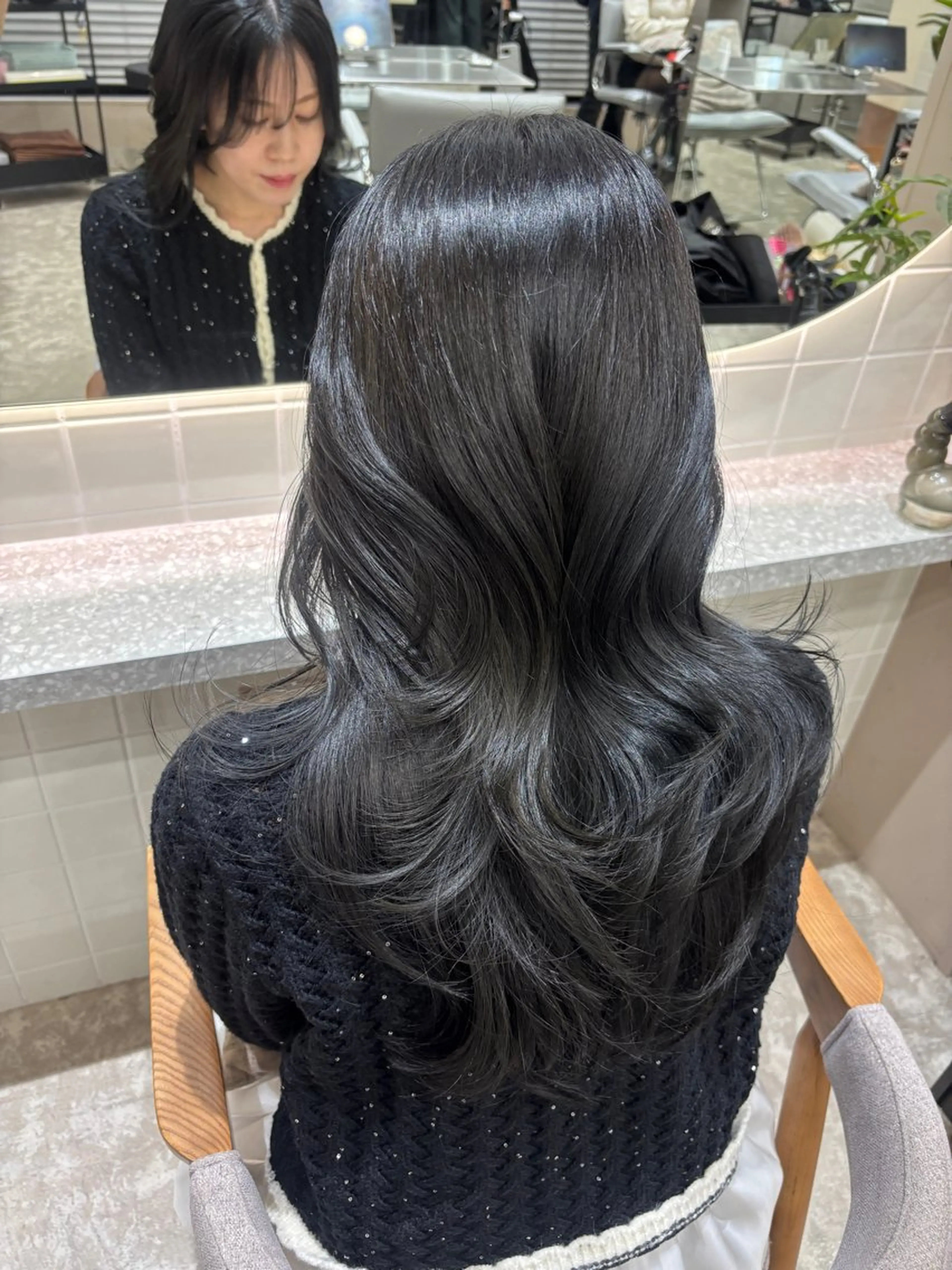 ロング ハイレイヤー レイヤーカット カット ヘアカラー トリートメント コトネ🫧 韓国風レイヤーカットのヘアスタイル