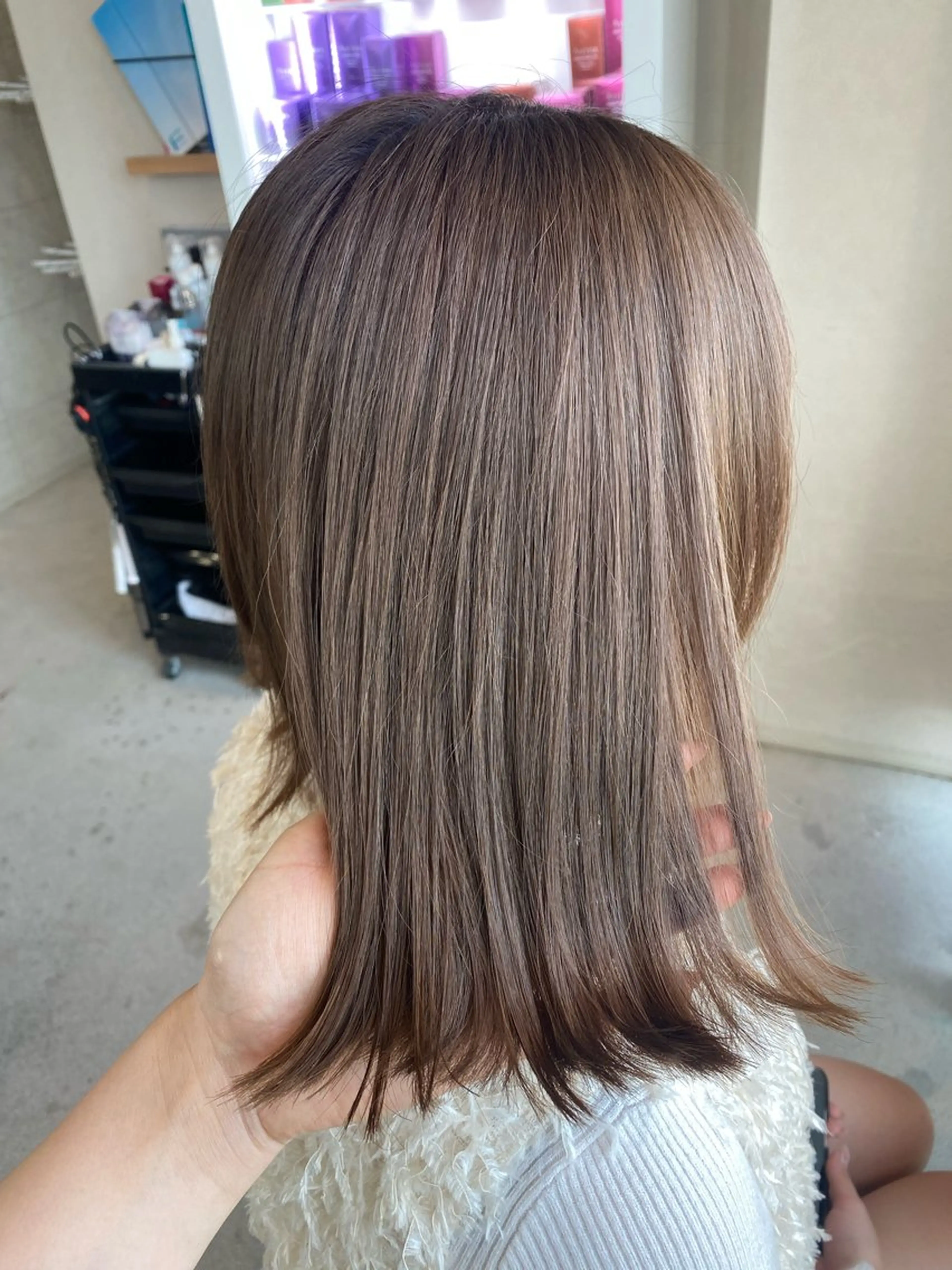 カラー ベージュカラー ダブルカラー ミルクティーベージュ 才田 まりなのヘアスタイル