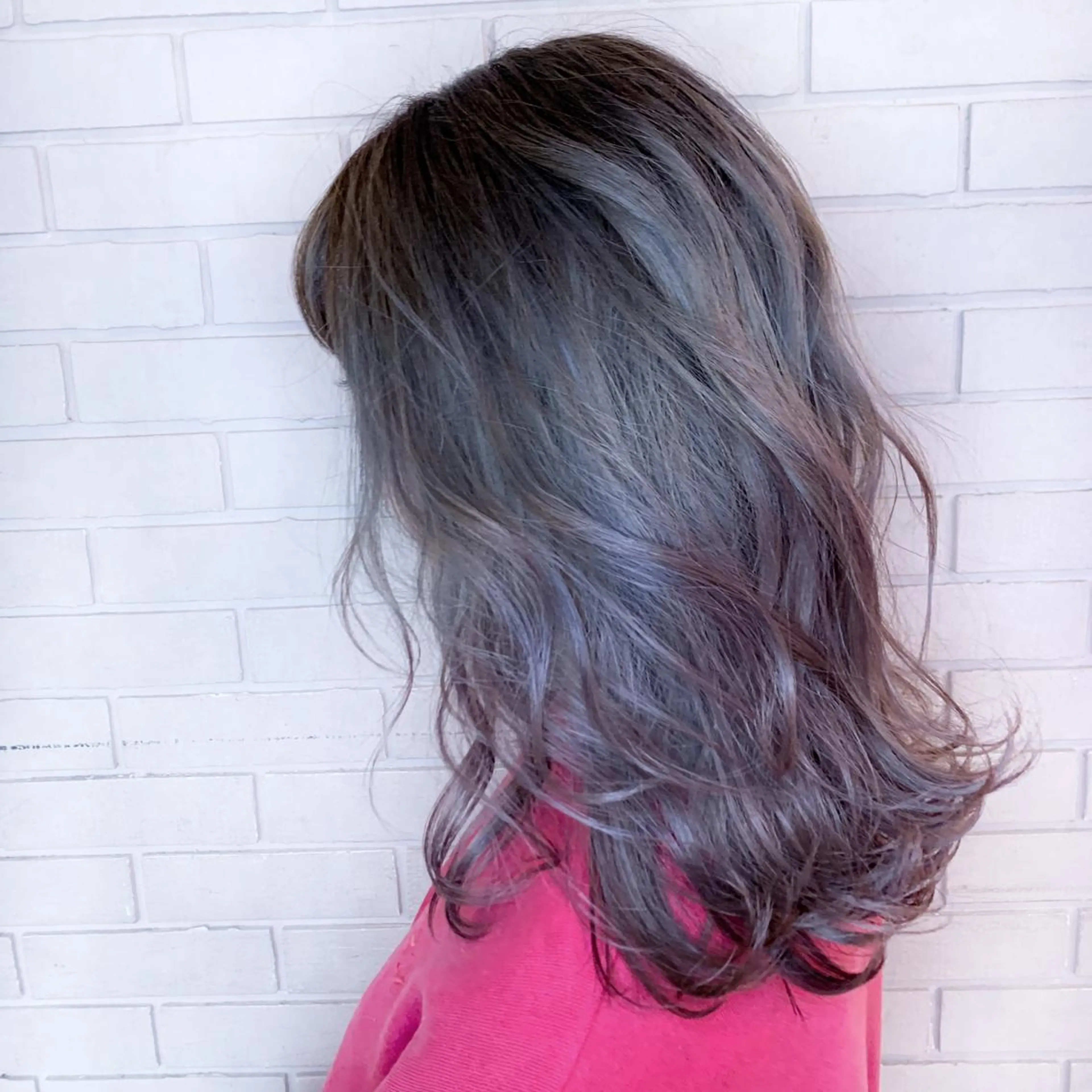 セミロング カラー 杉村 未来のヘアスタイル