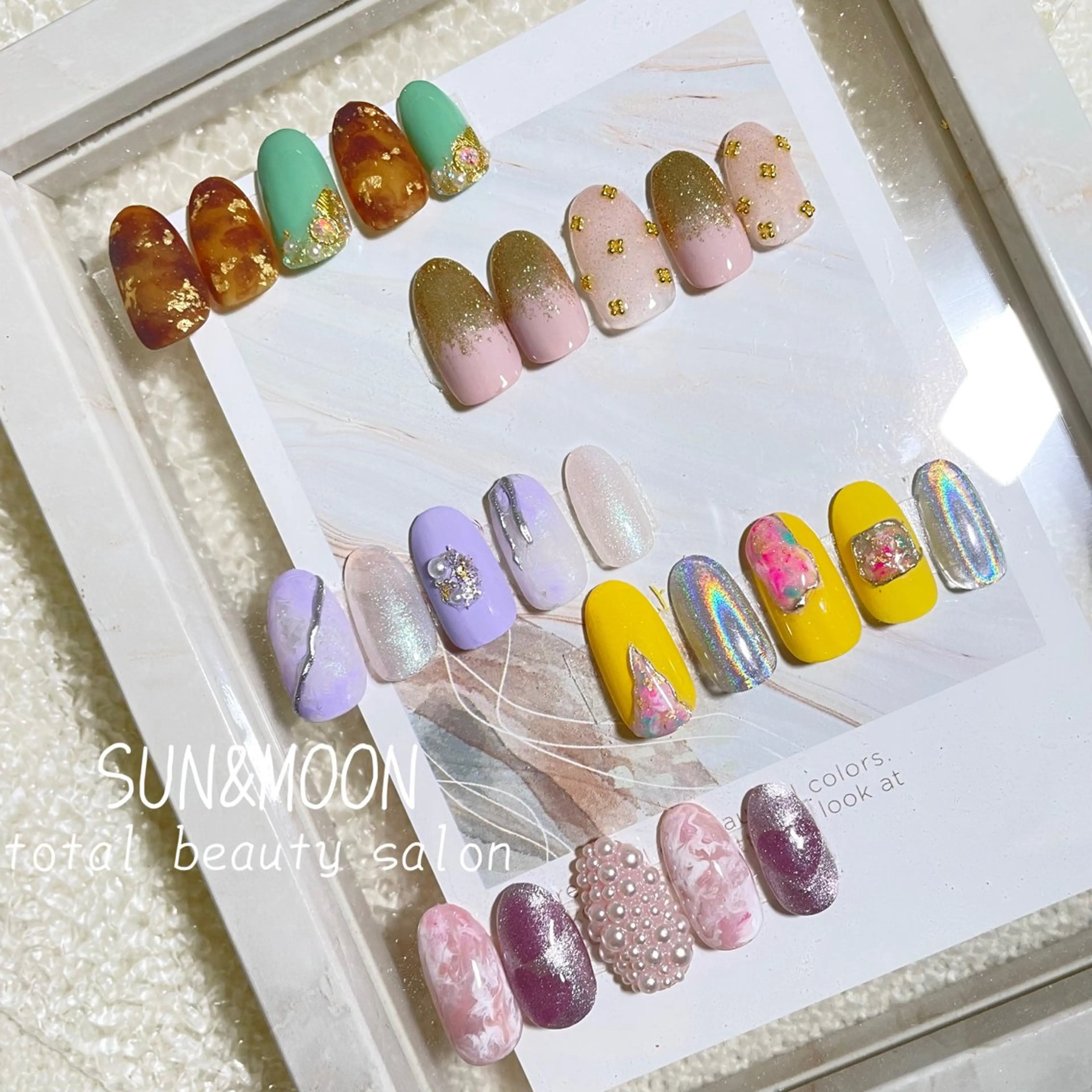 ネイル SUN&MOON REOのネイルデザイン