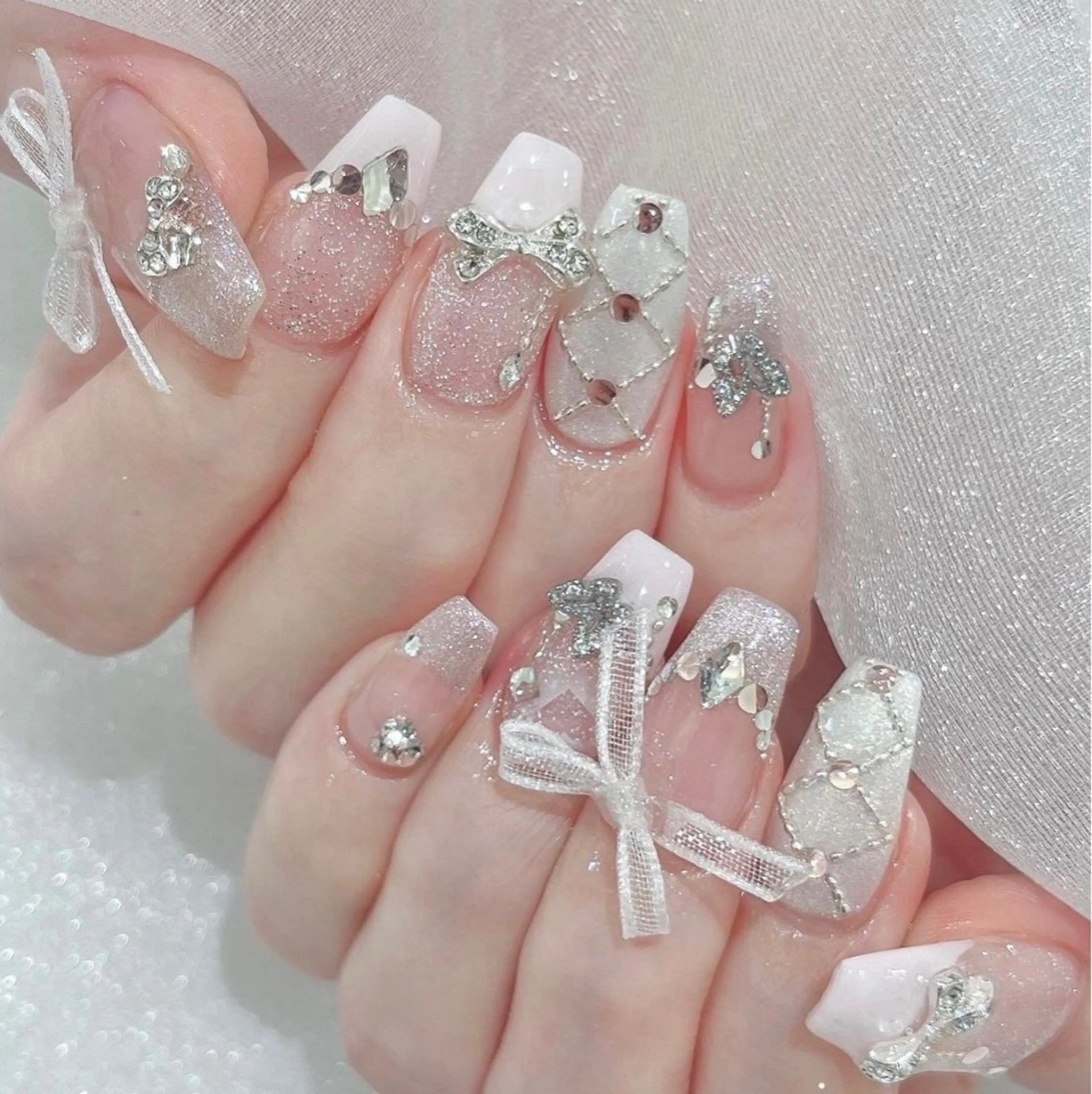 ネイル Queen Nail 柏店　クイーンネイルのネイルデザイン
