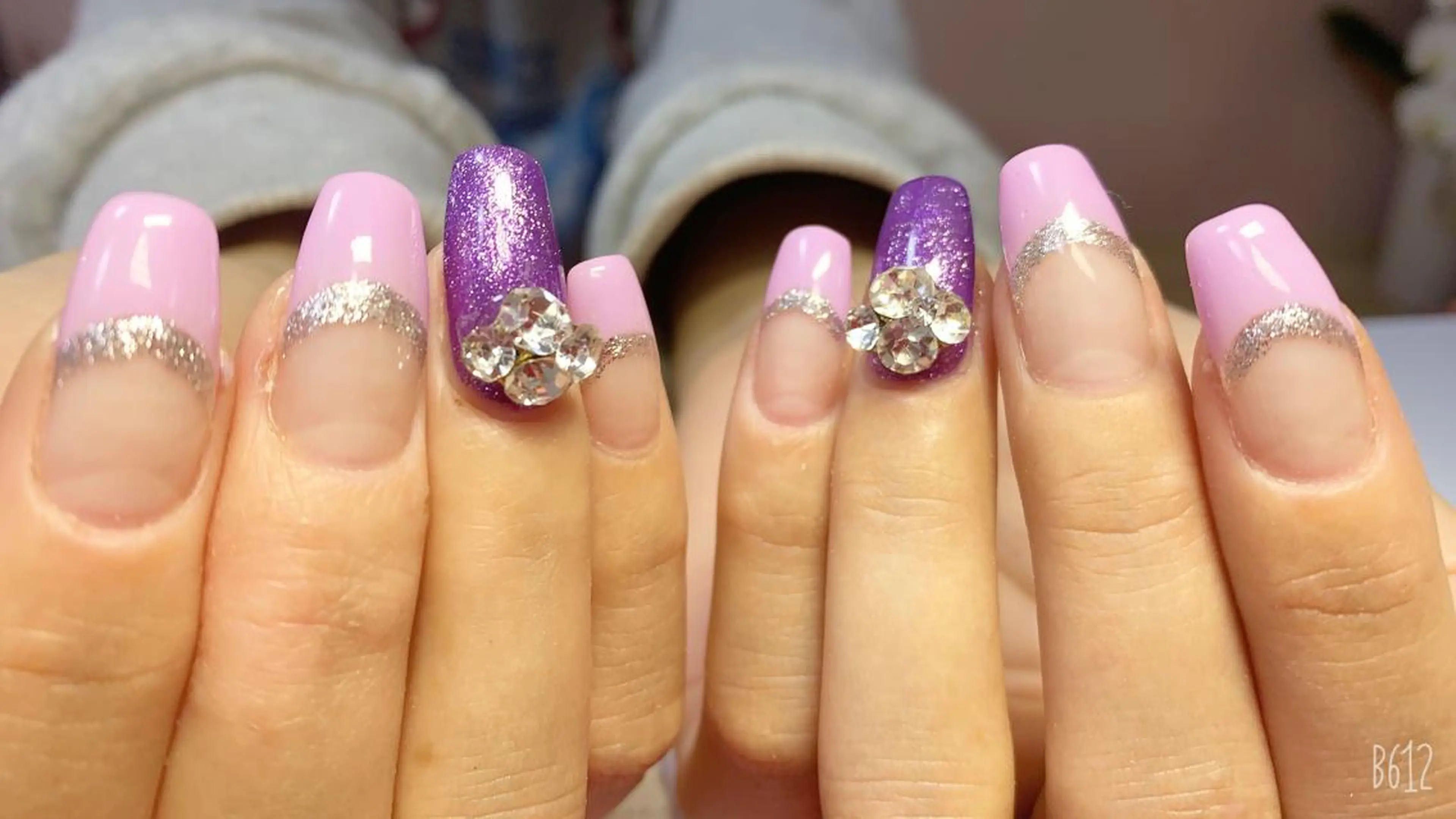 オフ込フレンチネイル(カラーベース込)の写真