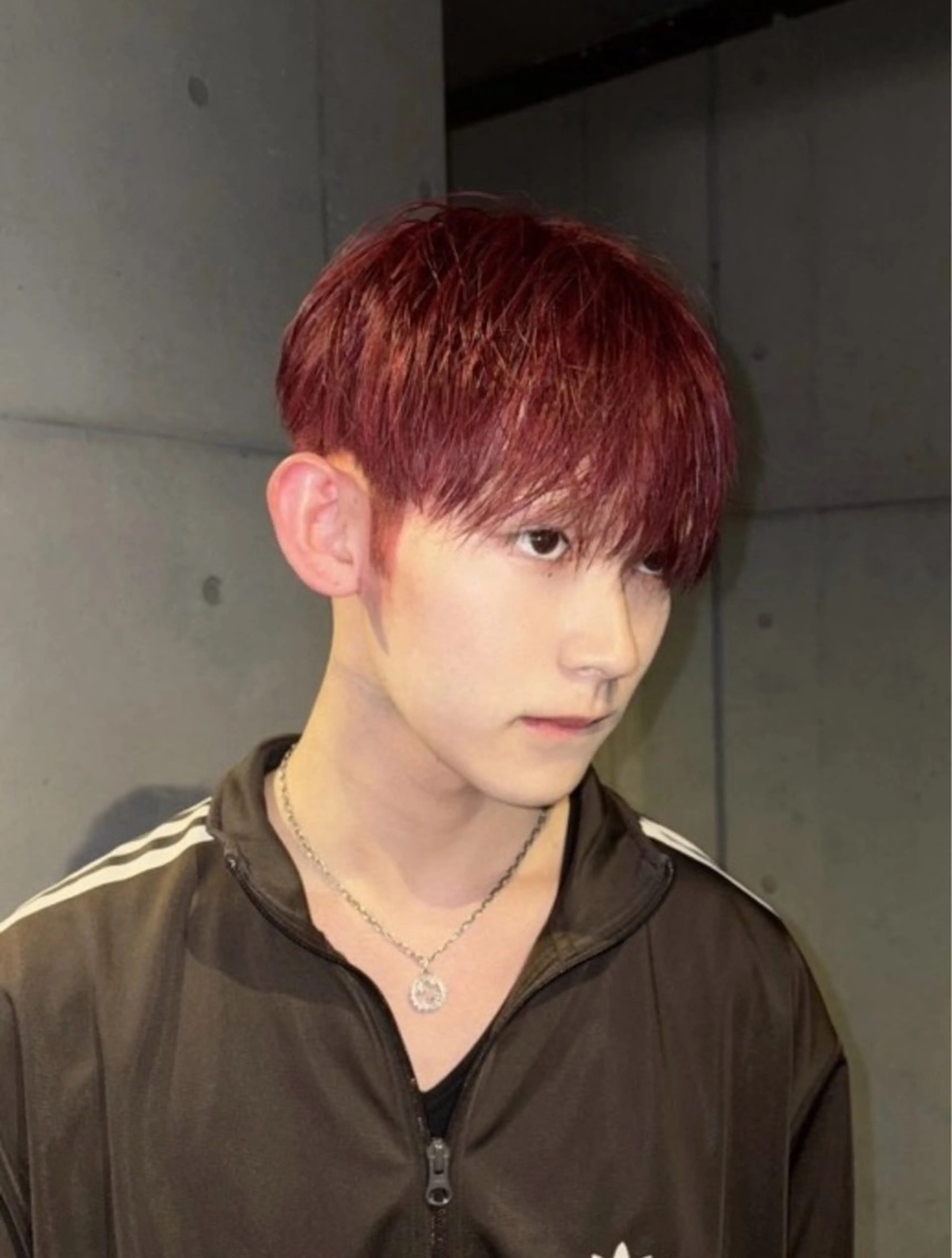 ショート カラー メンズ カット ヘアカラー だいち/ブリーチ/ レイヤーカットのヘアスタイル