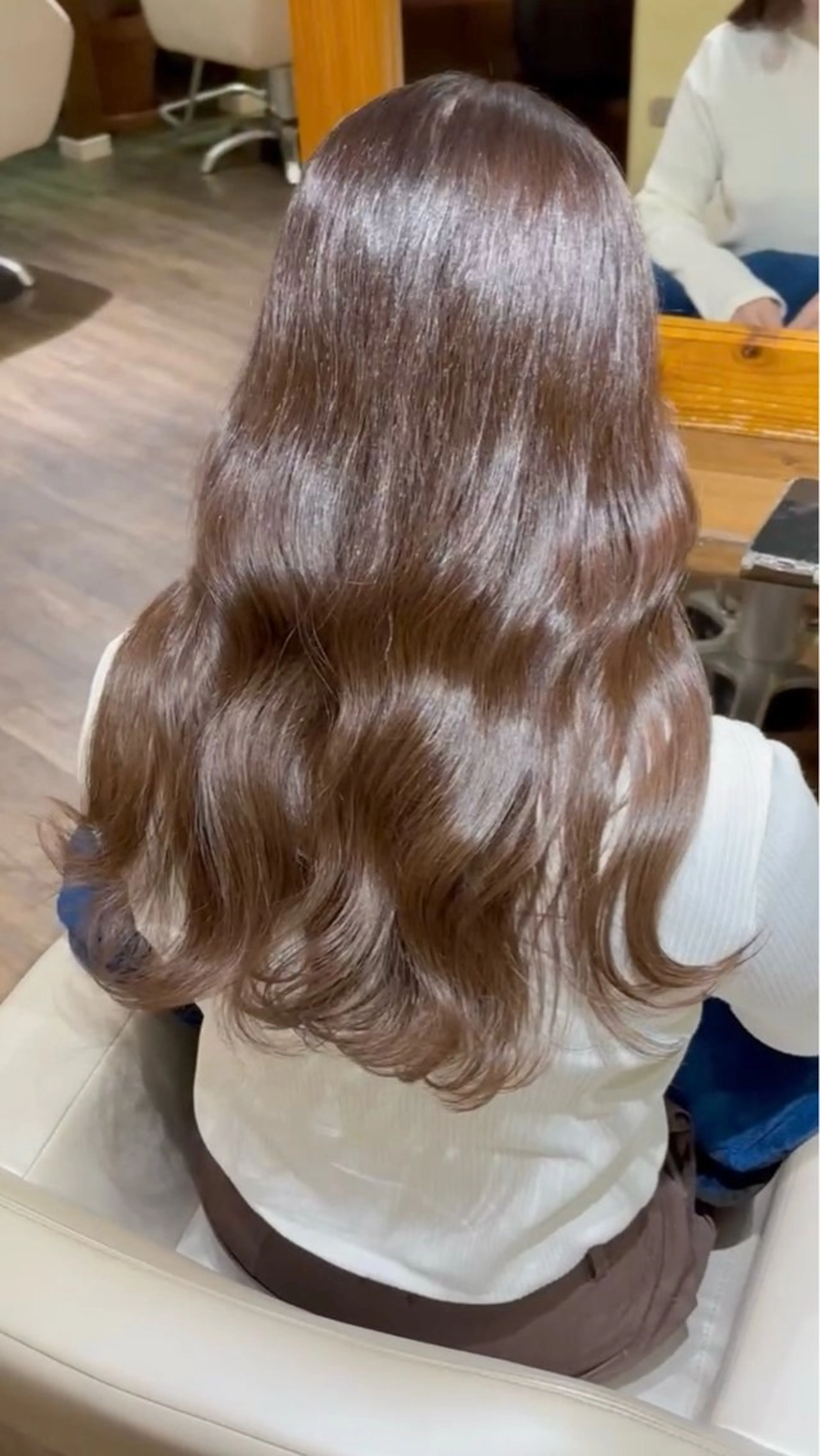 ミディアム カラー アディクシーカラー 透明感カラー 前髪・顔周りカット☆ あらいみゆのヘアスタイル