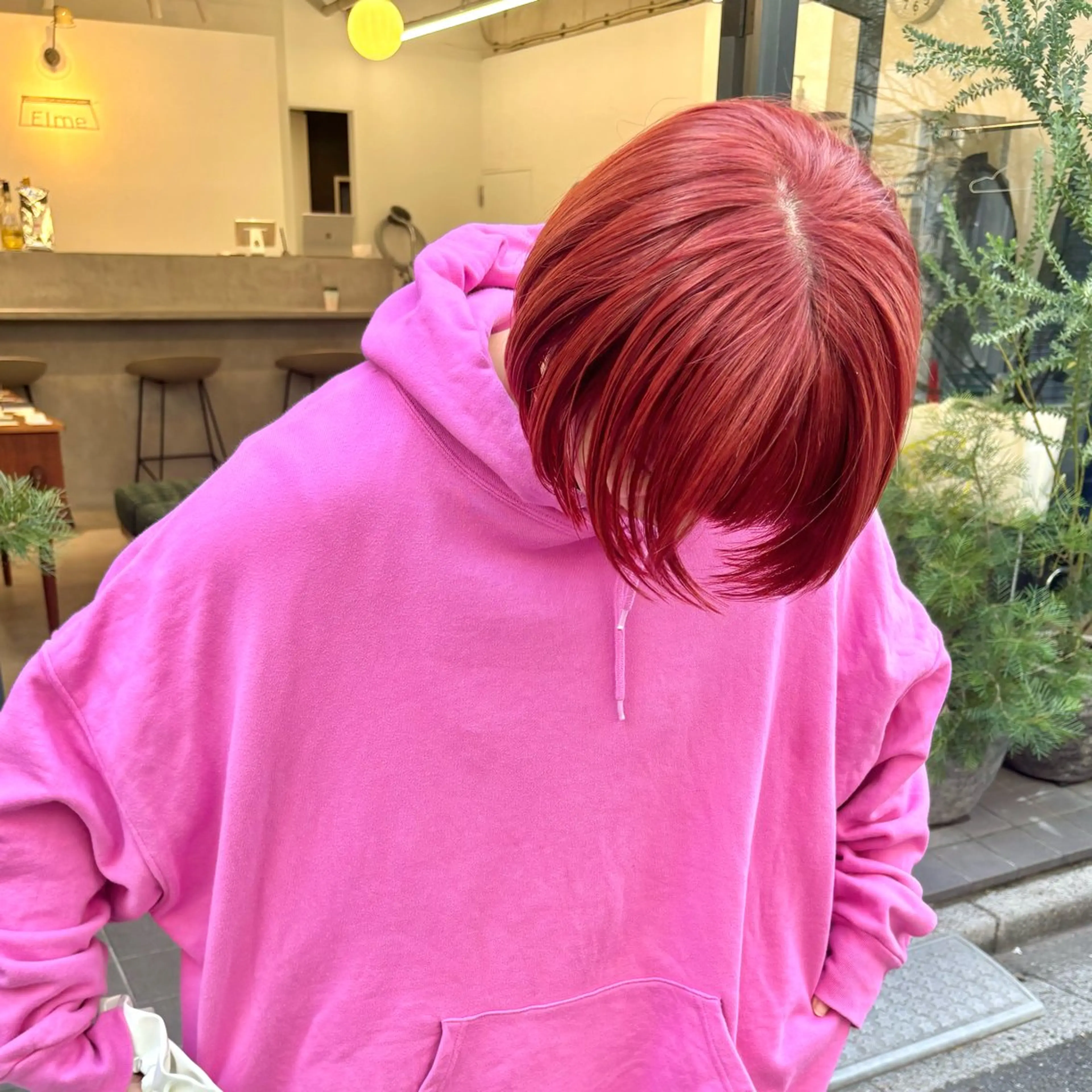 ショート カラー ブリーチ オレンジ オレンジピンク ピンクカラー 顔周りカット/透明感 カラー/rioのヘアスタイル