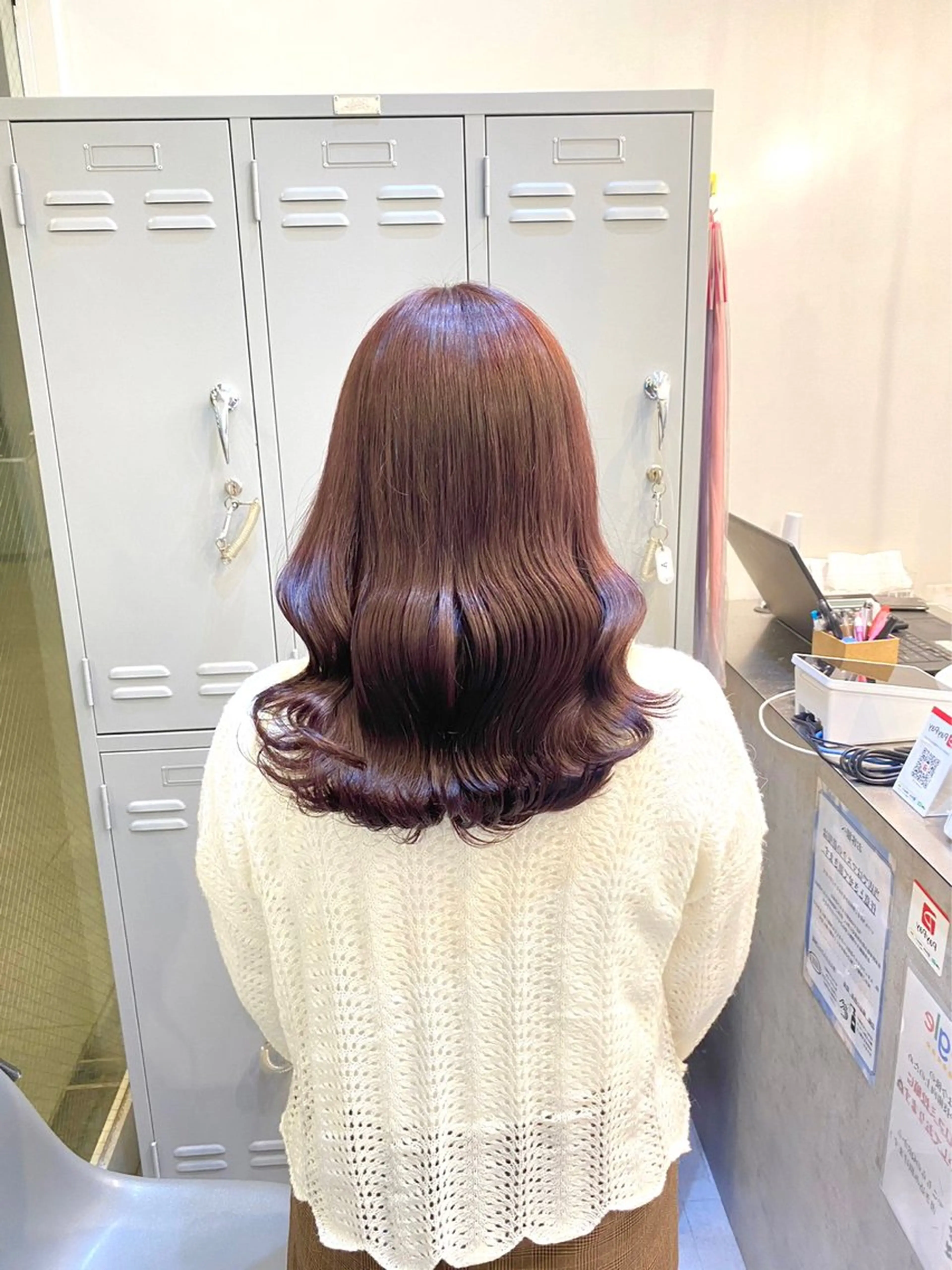 セミロング カラー 髪質改善× 白髪ぼかし溝江のヘアスタイル