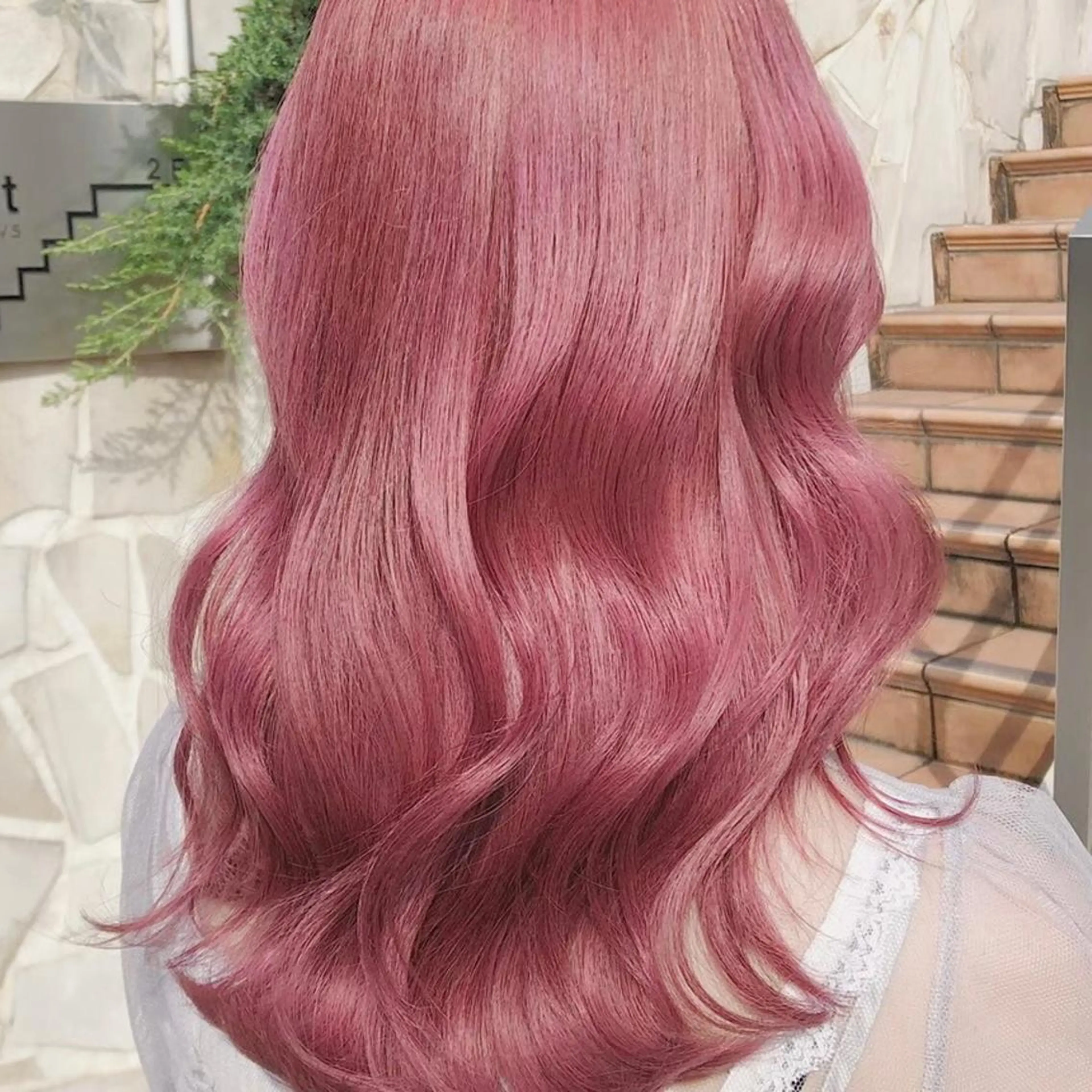 ロング MOMO艶髪 🩵モテカラーのヘアスタイル