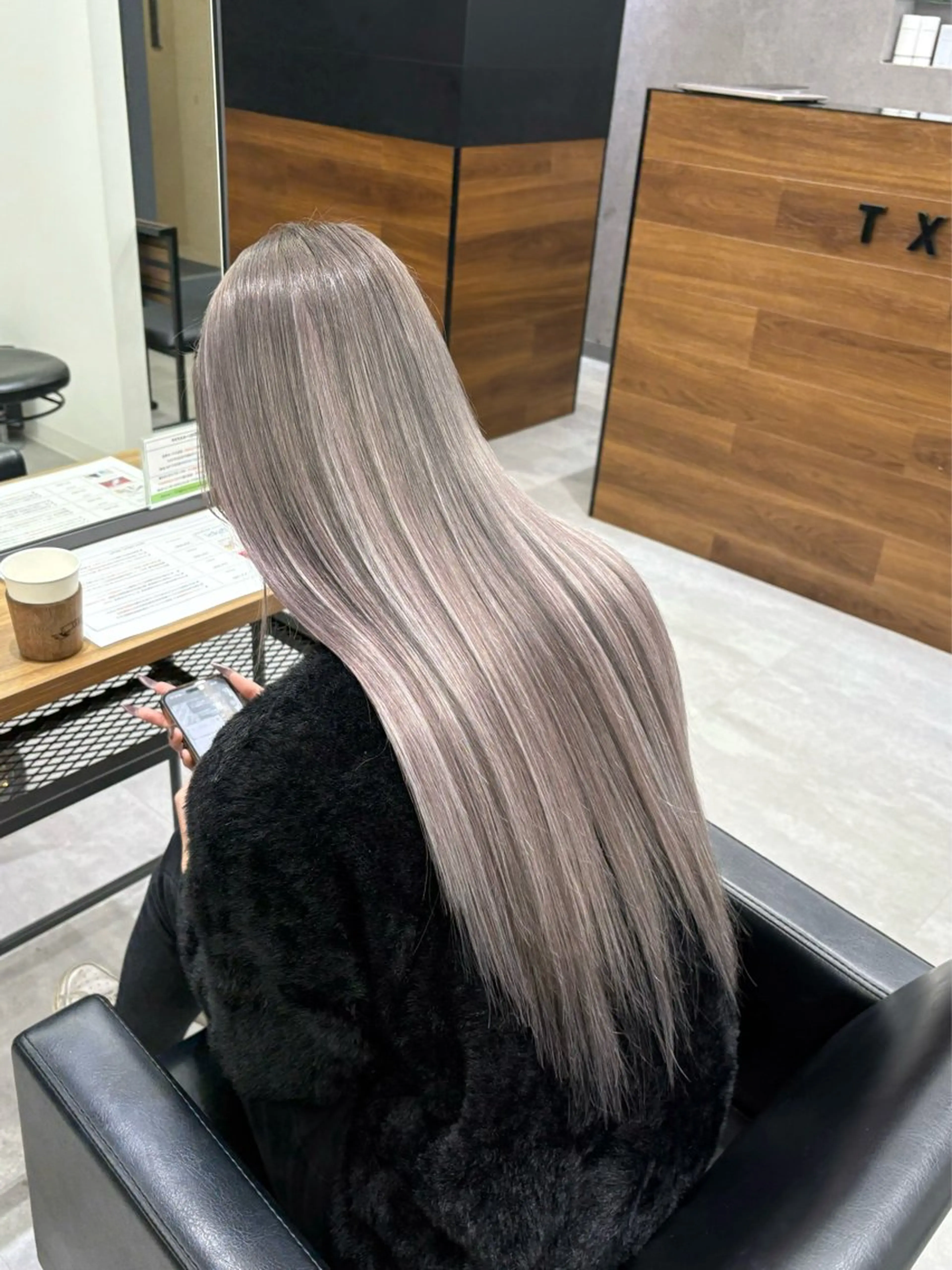 ロング カラー ヘアカラー トリートメント エクステ ENA💗NEXT /ハイトーンエクステのヘアスタイル