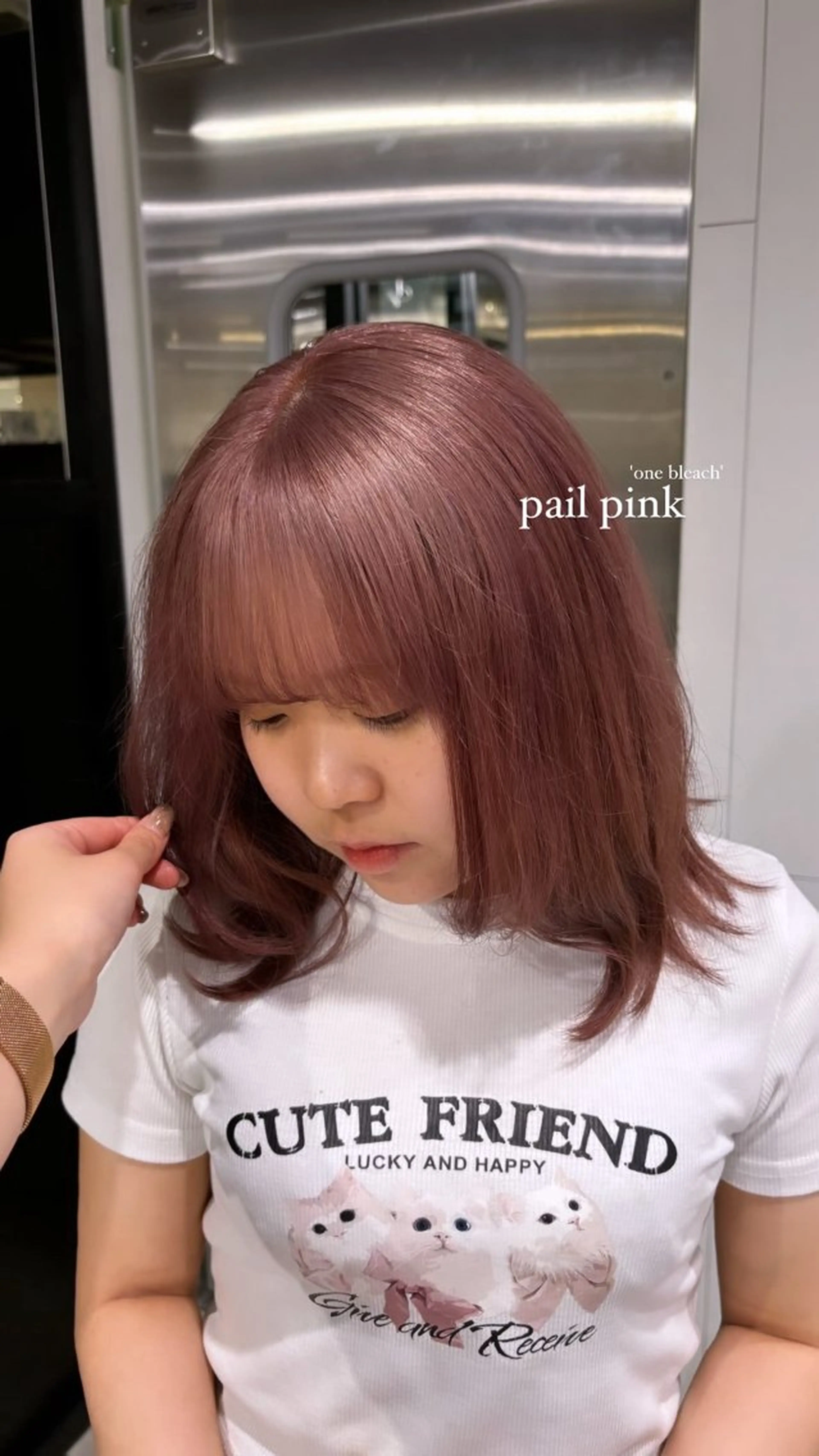 ミディアム カラー ブリーチ 🤍yura🤍池袋 レイヤー似合わせのヘアスタイル