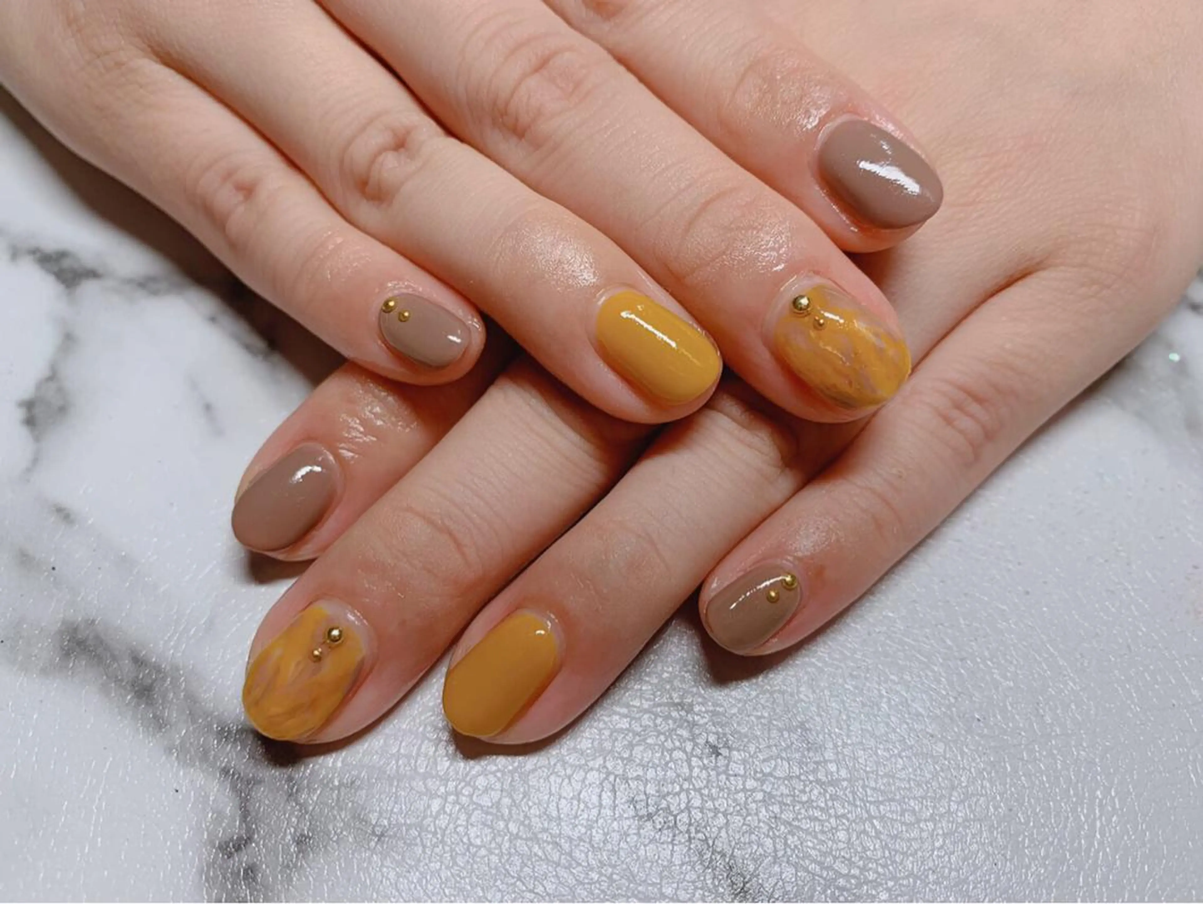 ネイル ハンドネイル マジック ミラーのネイルデザイン