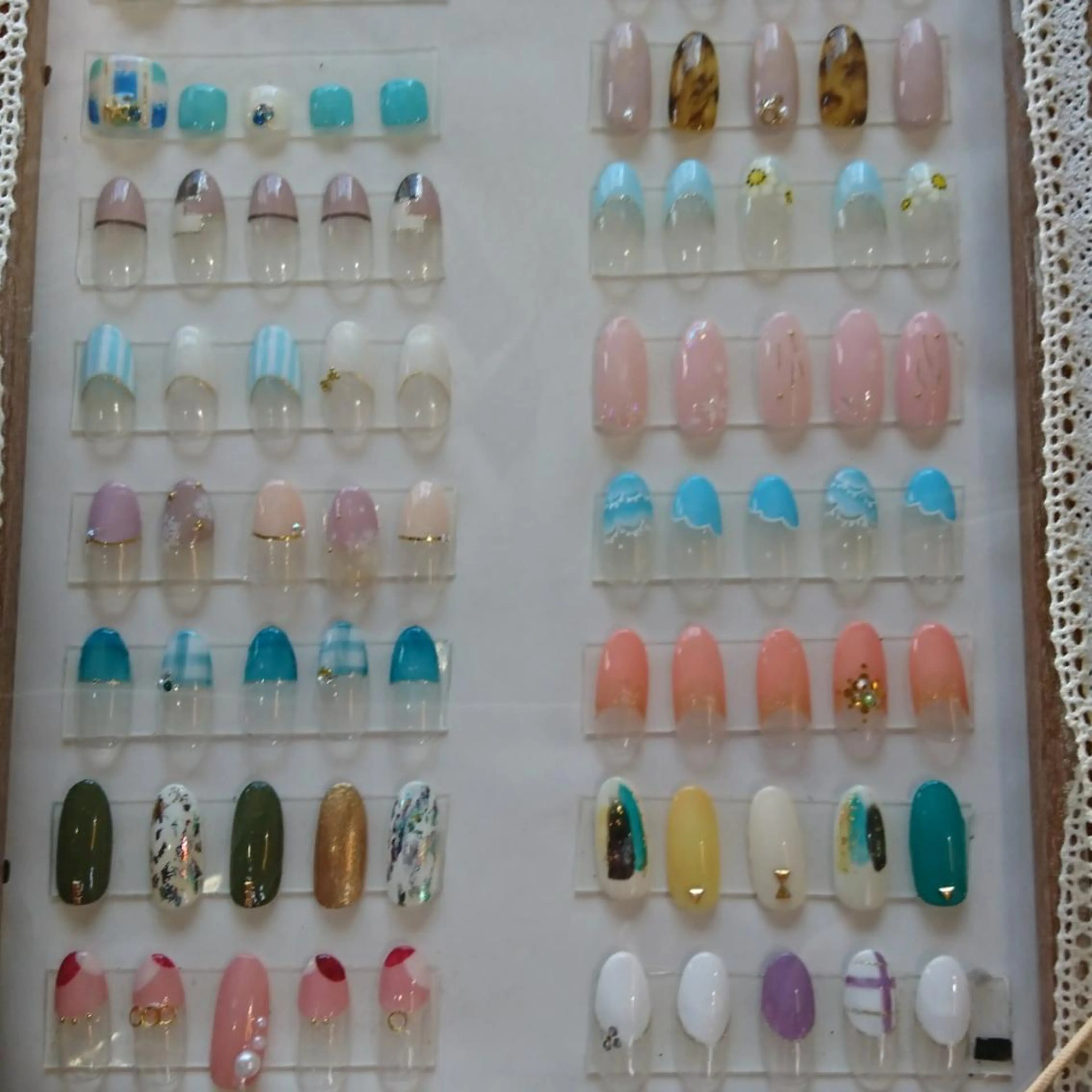 ネイル ストーンネイル 森野 梢のマツエク・マツパデザイン