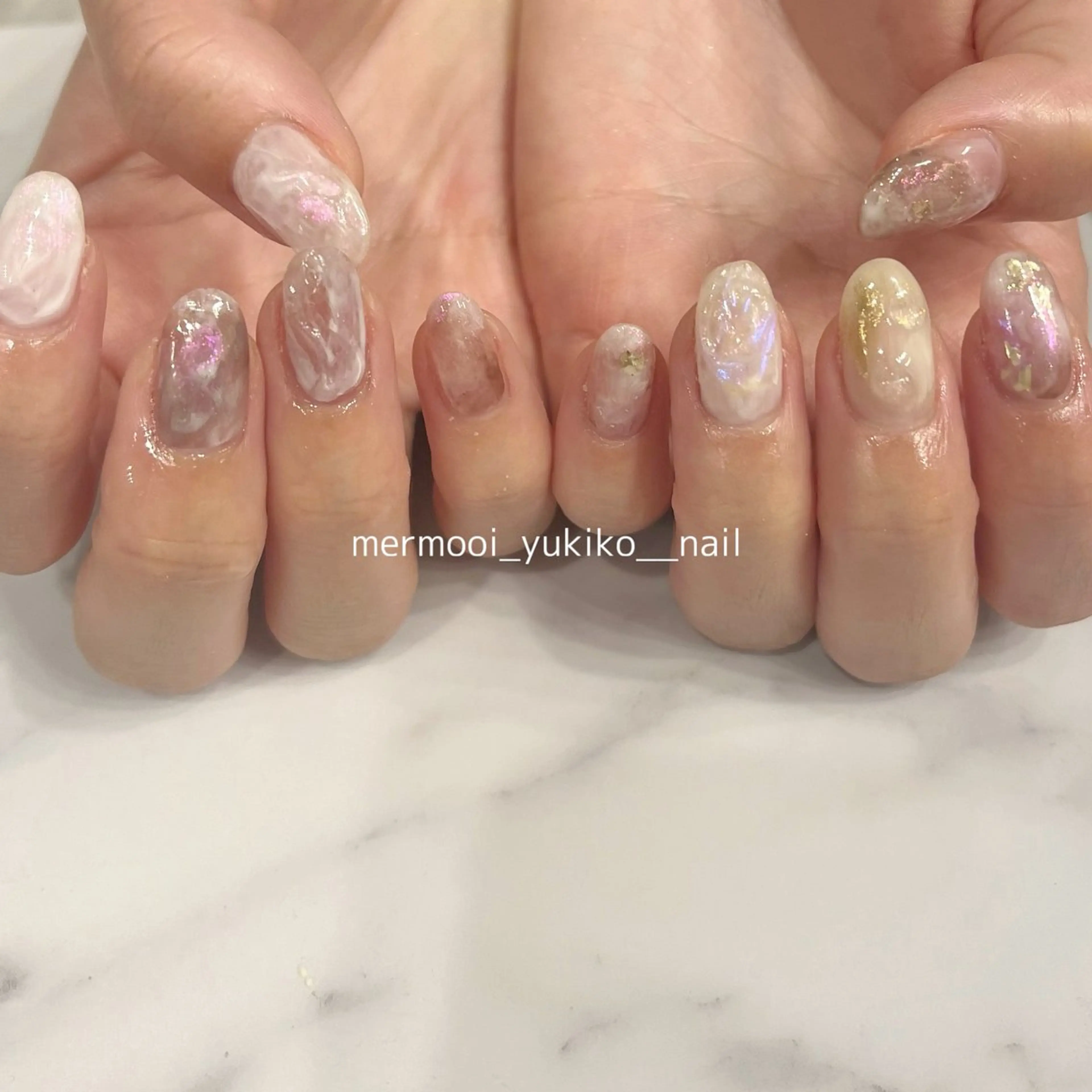 ネイル オーロラネイル ミラーネイル ニュアンスネイル melumooi nailのネイルデザイン