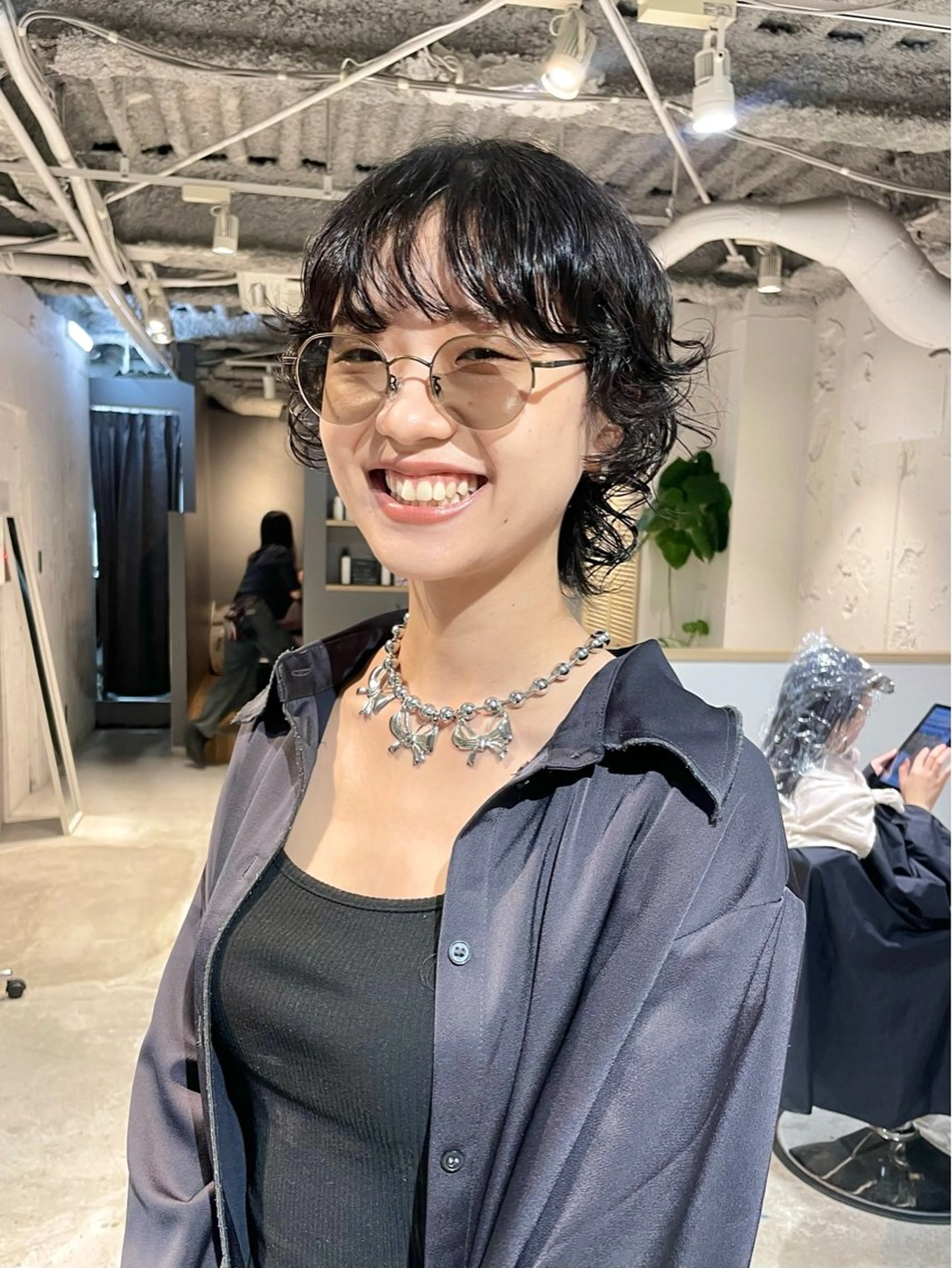 ミディアム カラー パーマ ミディアムパーマ ボブ ウルフカット ウルフボブ レイヤー×初 パーマ|hinakoのヘアスタイル