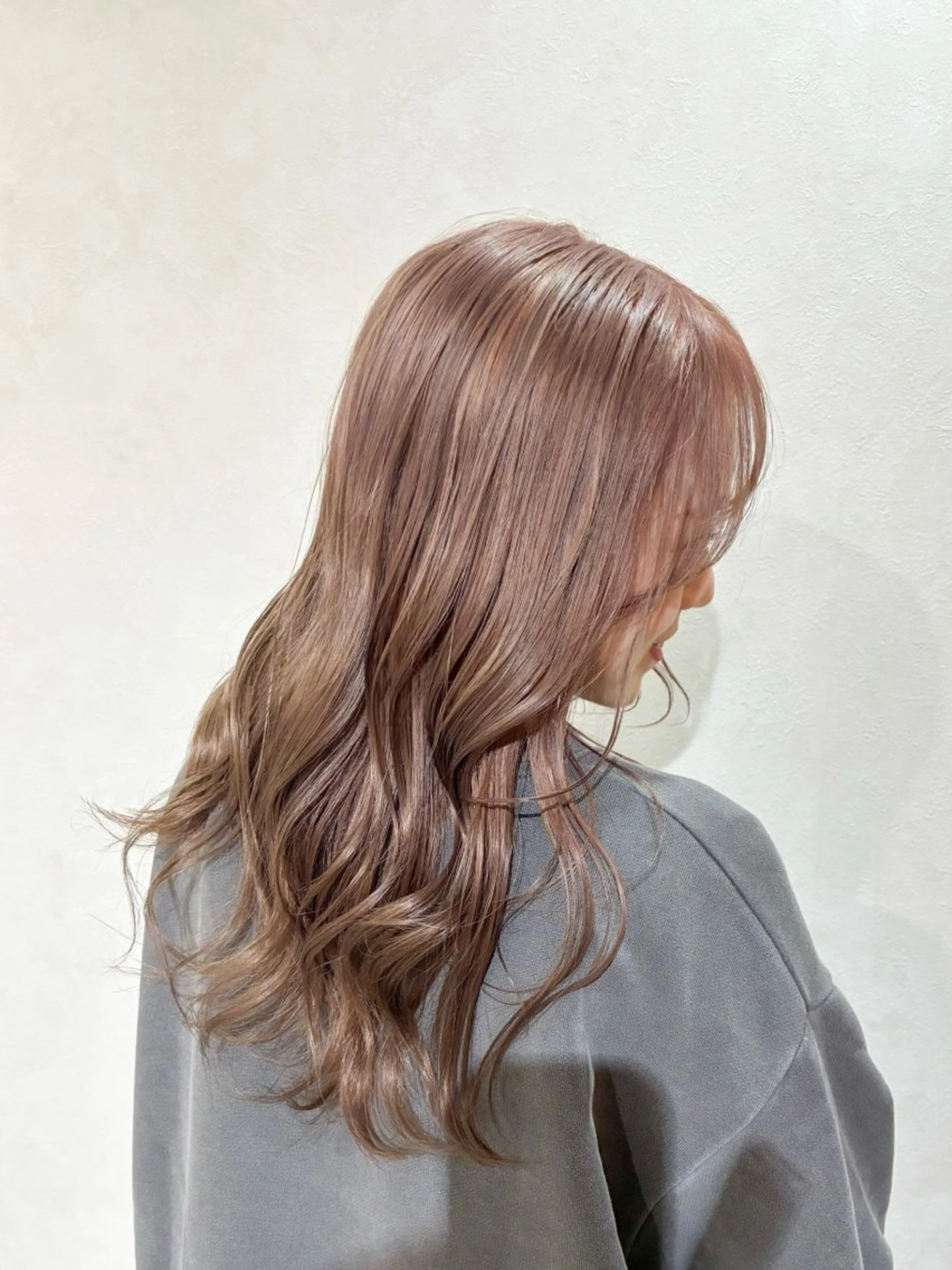 セミロング 遠藤 玲のヘアスタイル