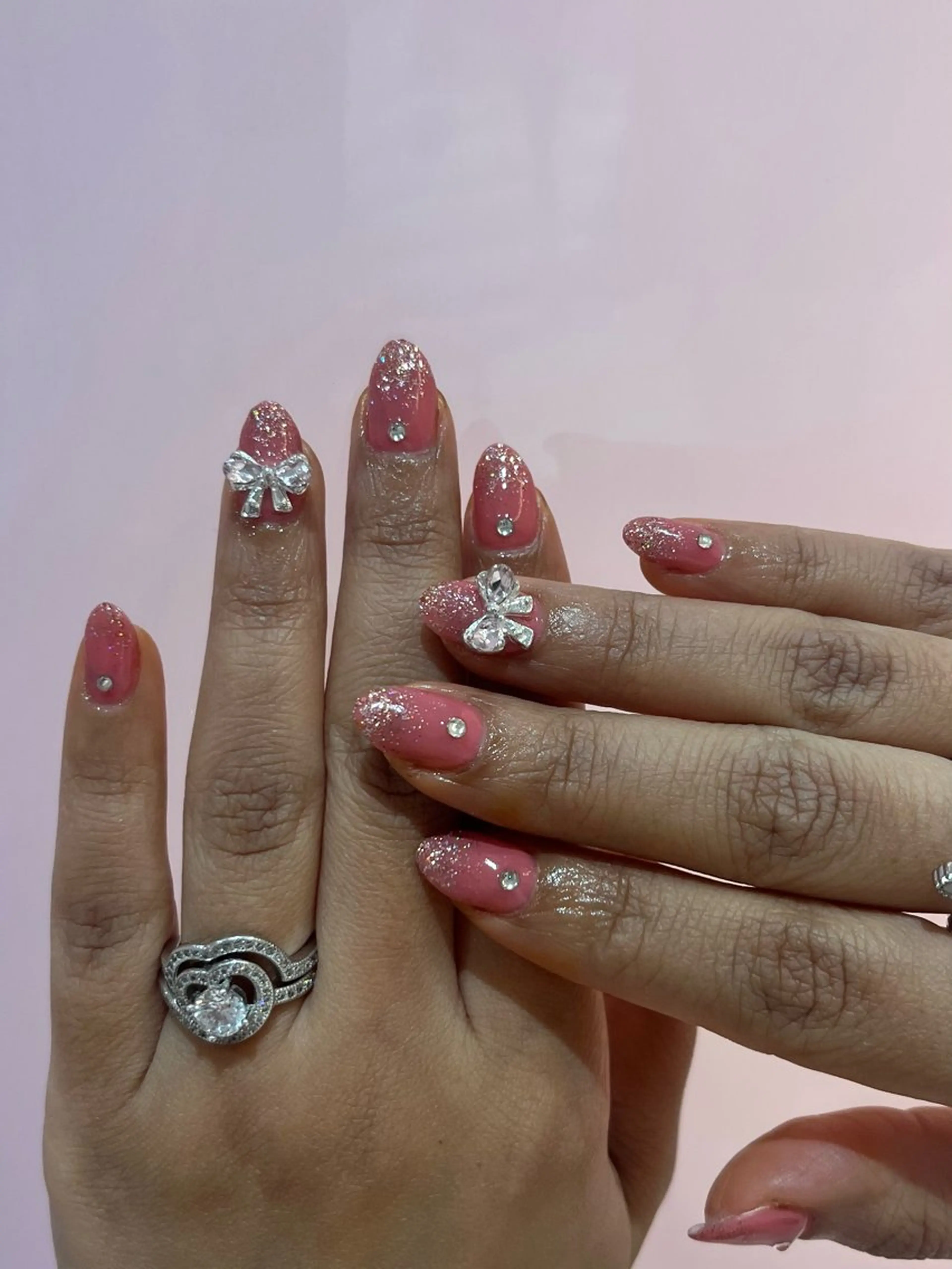 ネイル キラキラネイル Romosa Nailのネイルデザイン