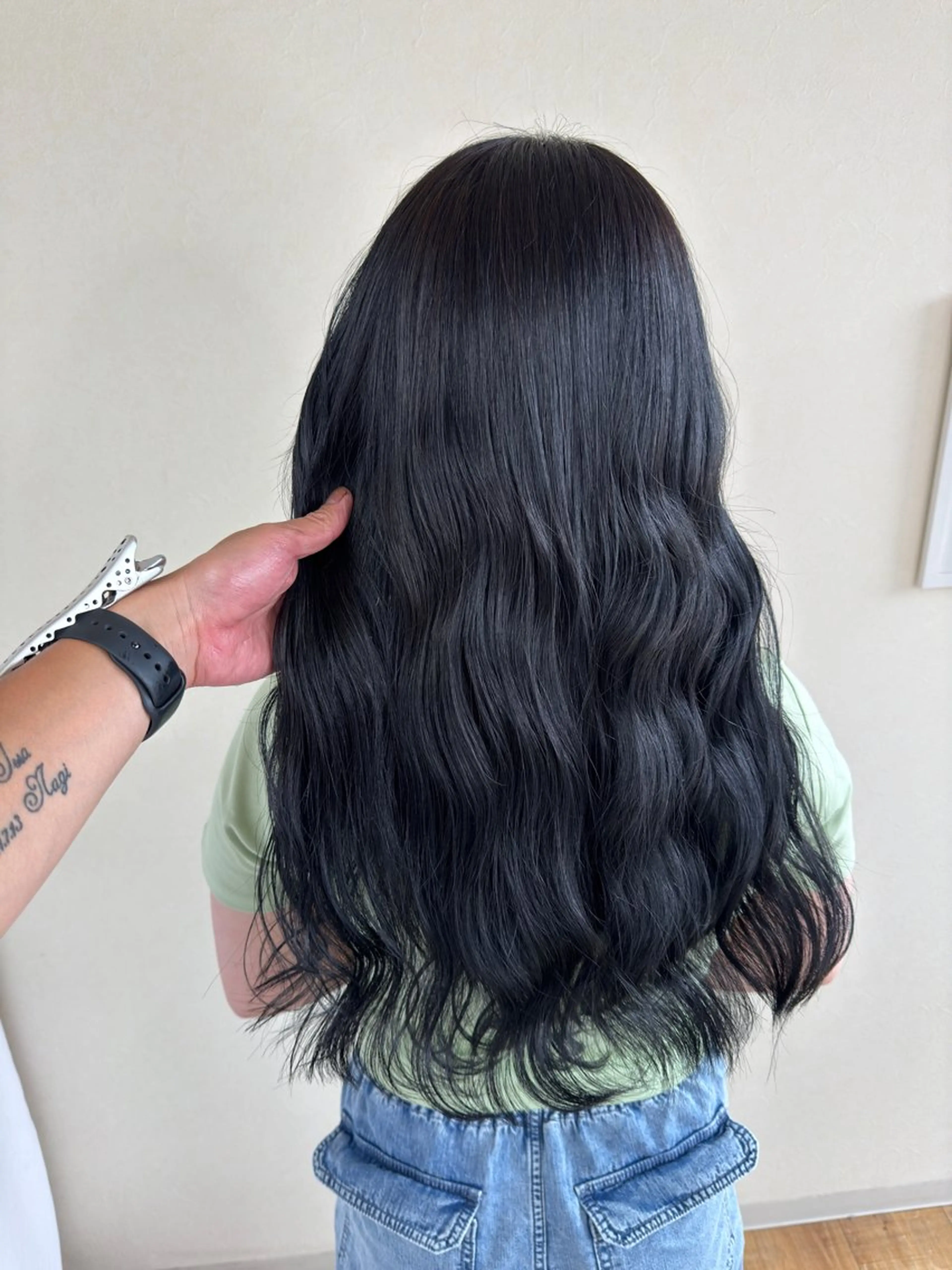 ロング カラー 黒髪 ブルーカラー ブルーブラック カット ヘアカラー トリートメント ハイライトカラー✨ グレージュ✨鎌倉光洋のヘアスタイル