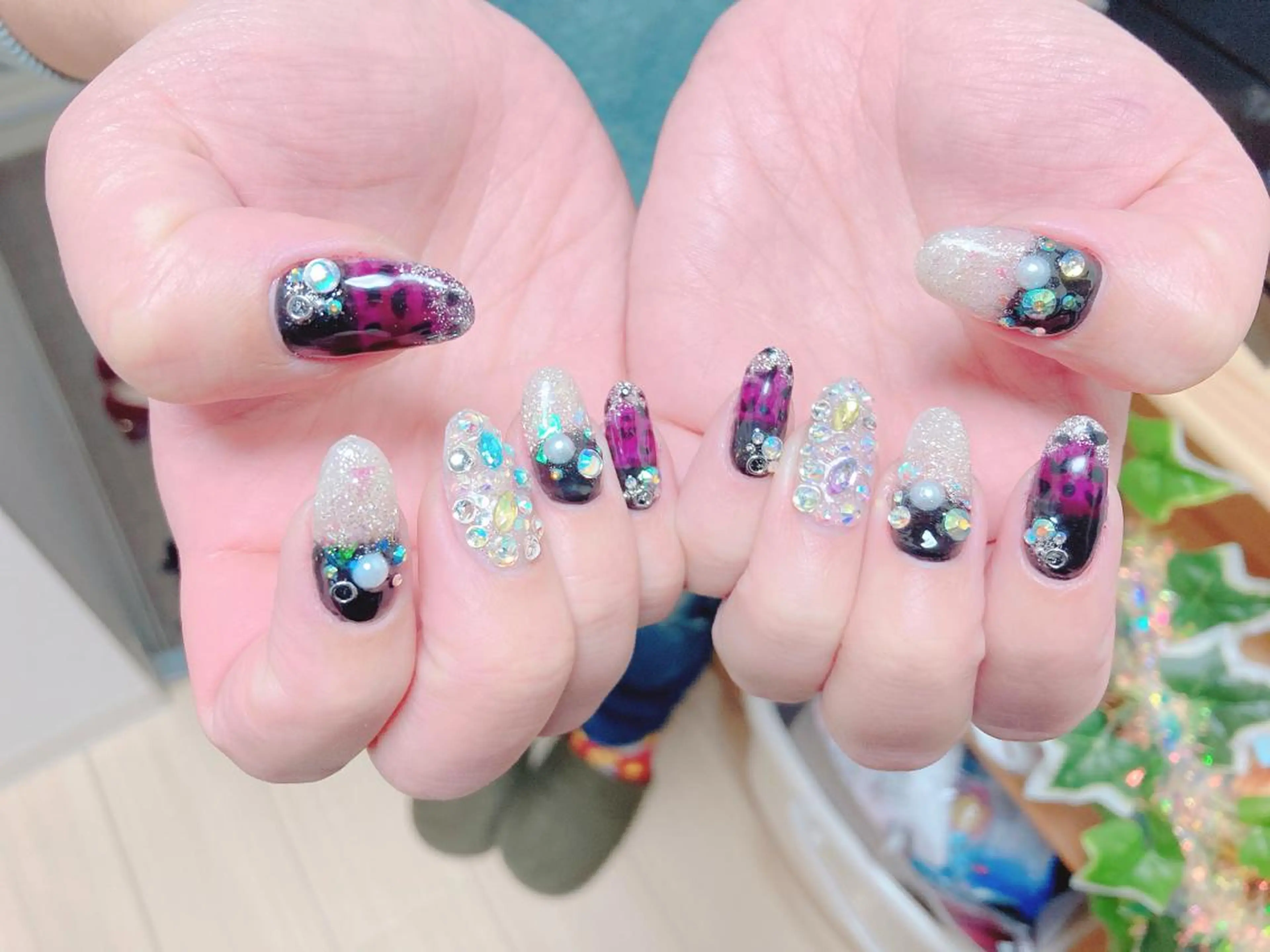 ネイル ハンドネイル ハンドケア ネイル・脱毛サロン HARRYSのエステ・リラクイメージ