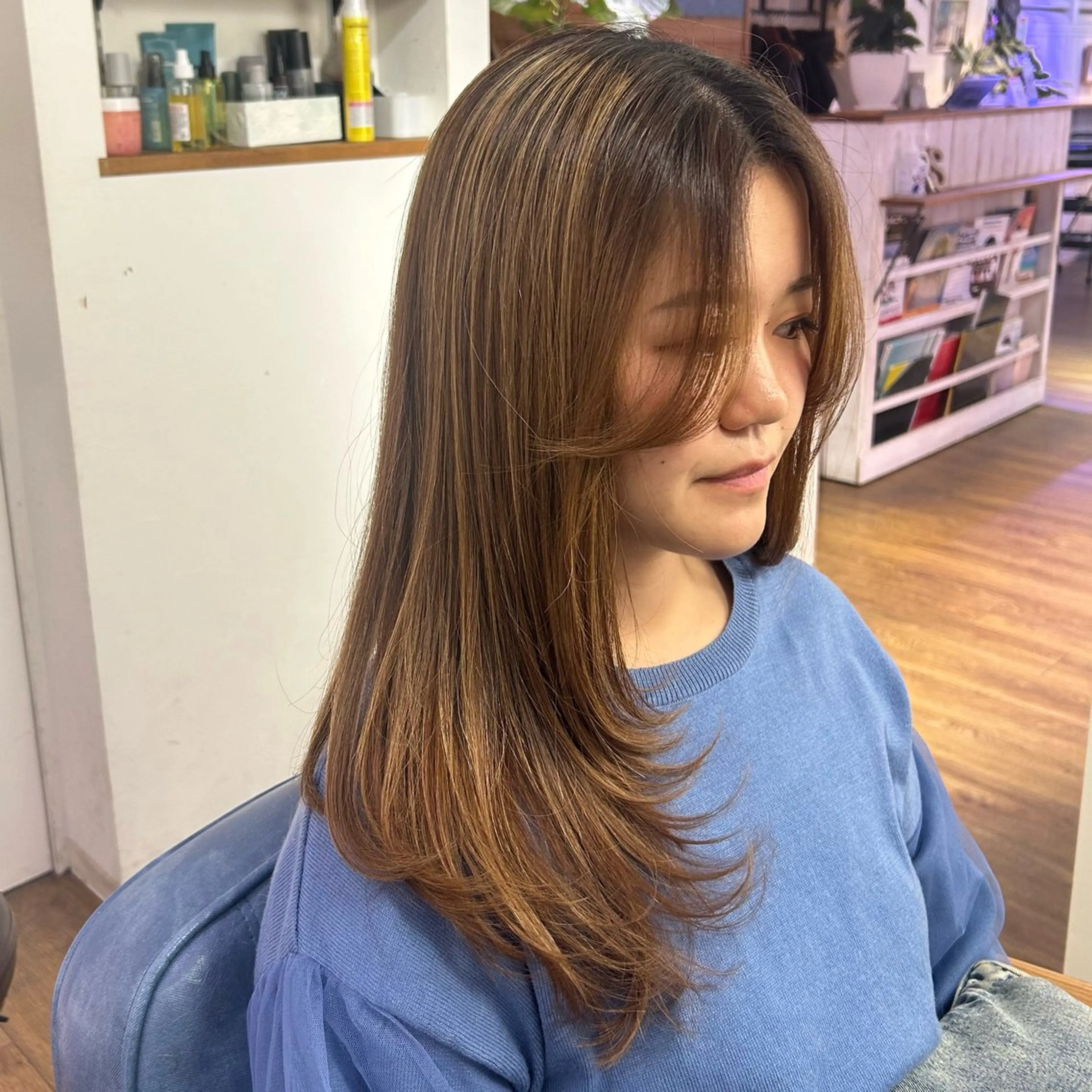 セミロング カラー ヘアカラー トリートメント 関野 大悟のヘアスタイル