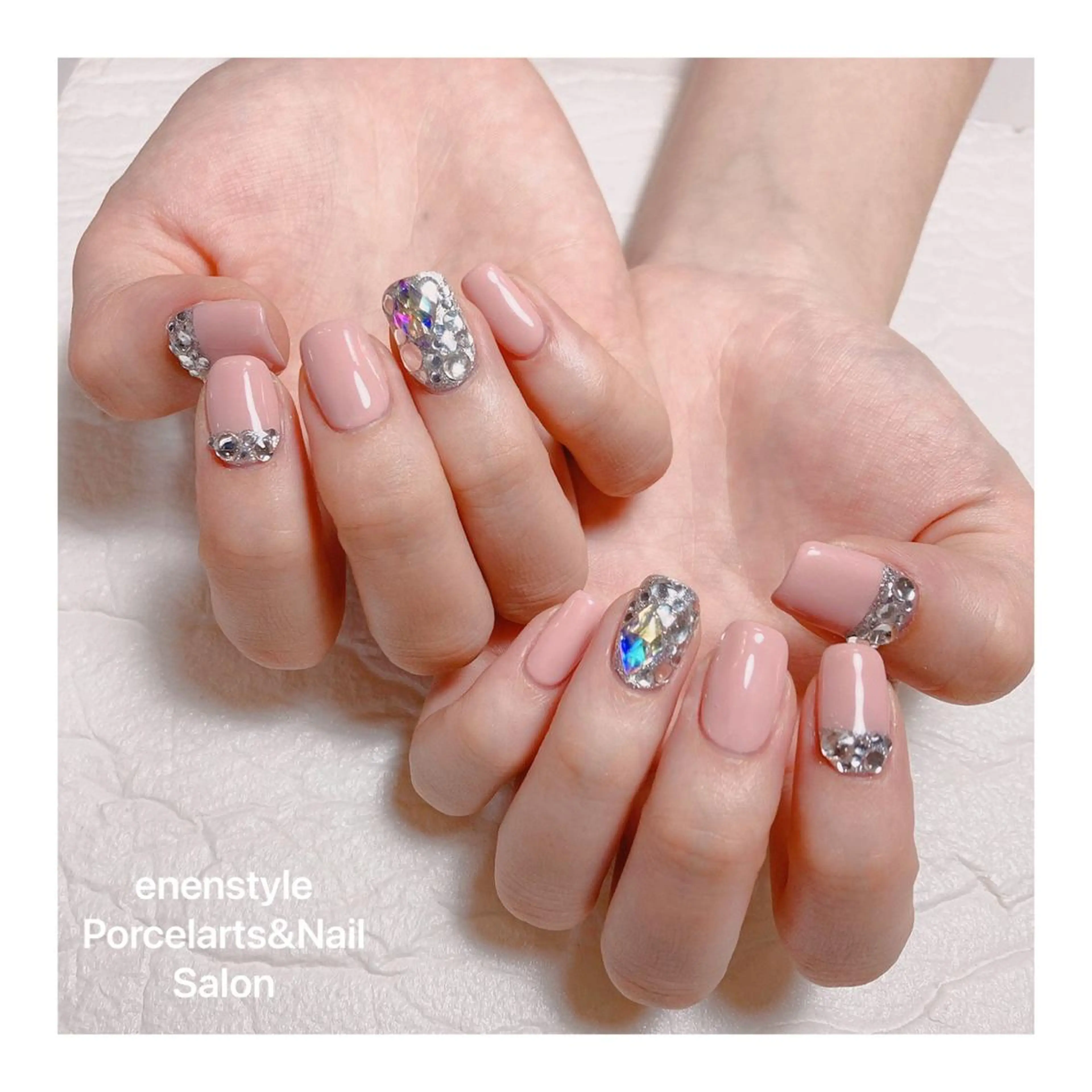 ミディアム ネイル ハンドネイル 👑enen style👑のネイルデザイン