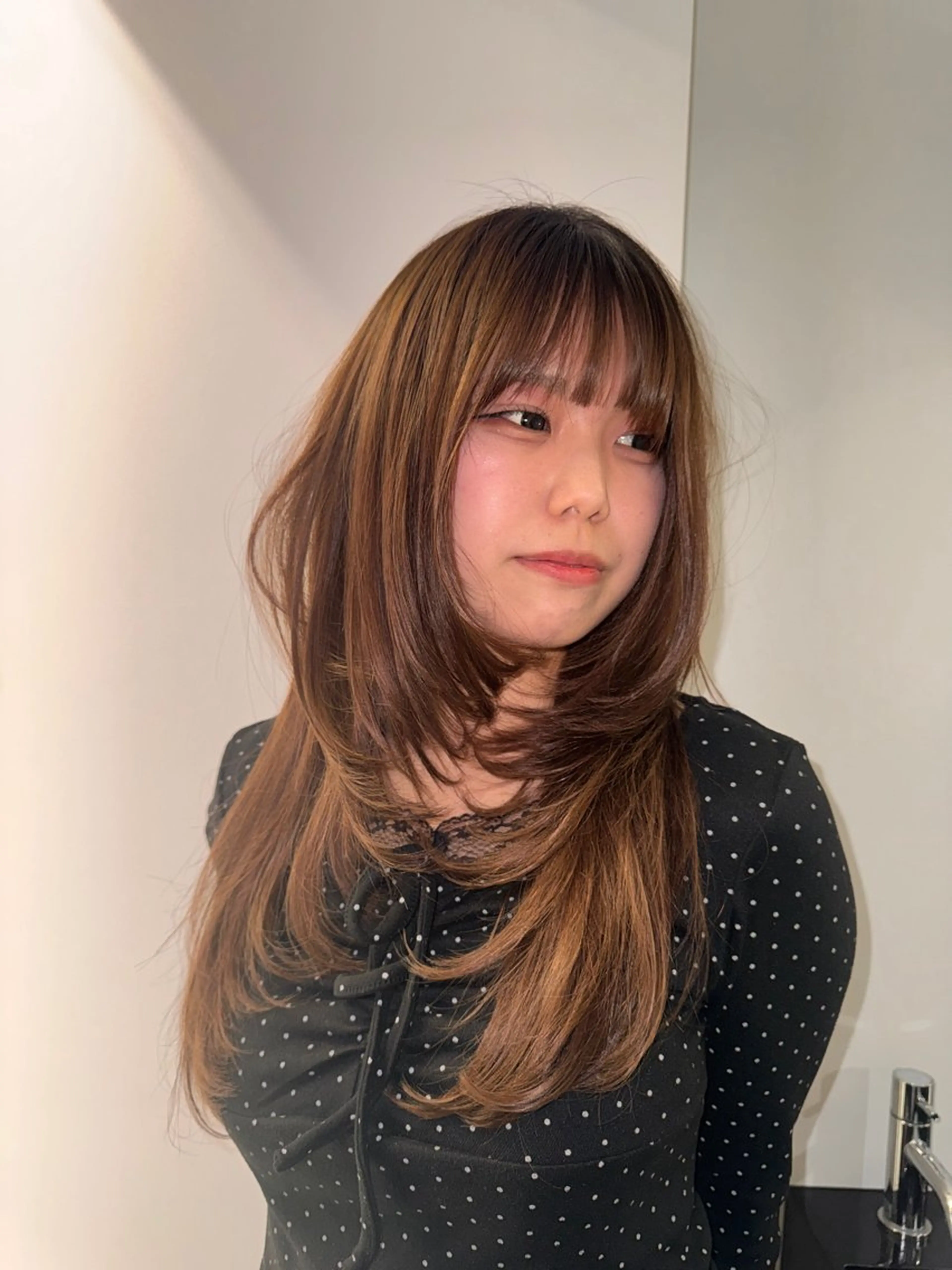 ロング カラー くびれヘア 顔周りカット 韓国風ヘア レイヤーカット 小顔カット カット ヘアカラー レイヤーカット 大名　sakiのヘアスタイル
