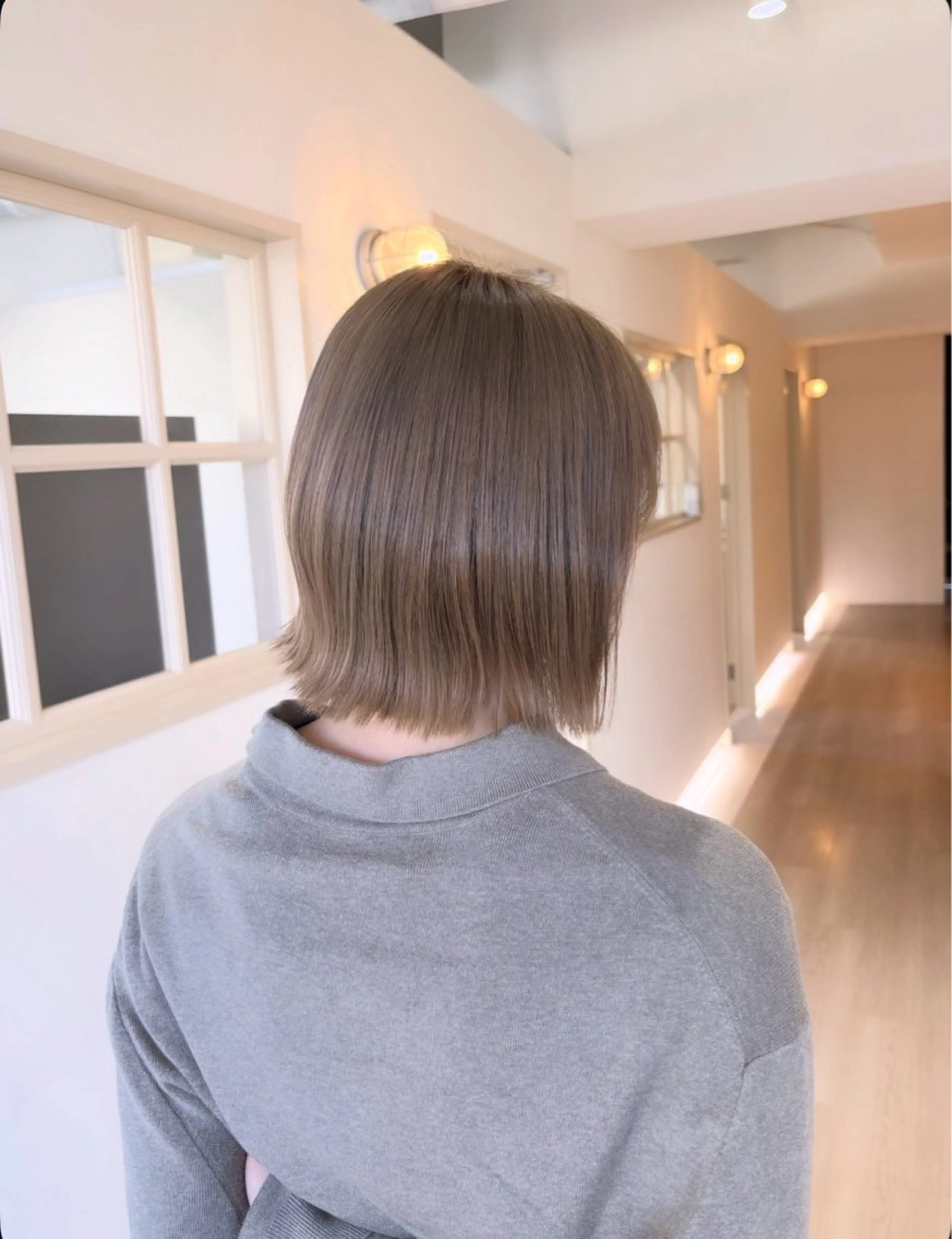 ショート ボブ ニトウ レイナのヘアスタイル