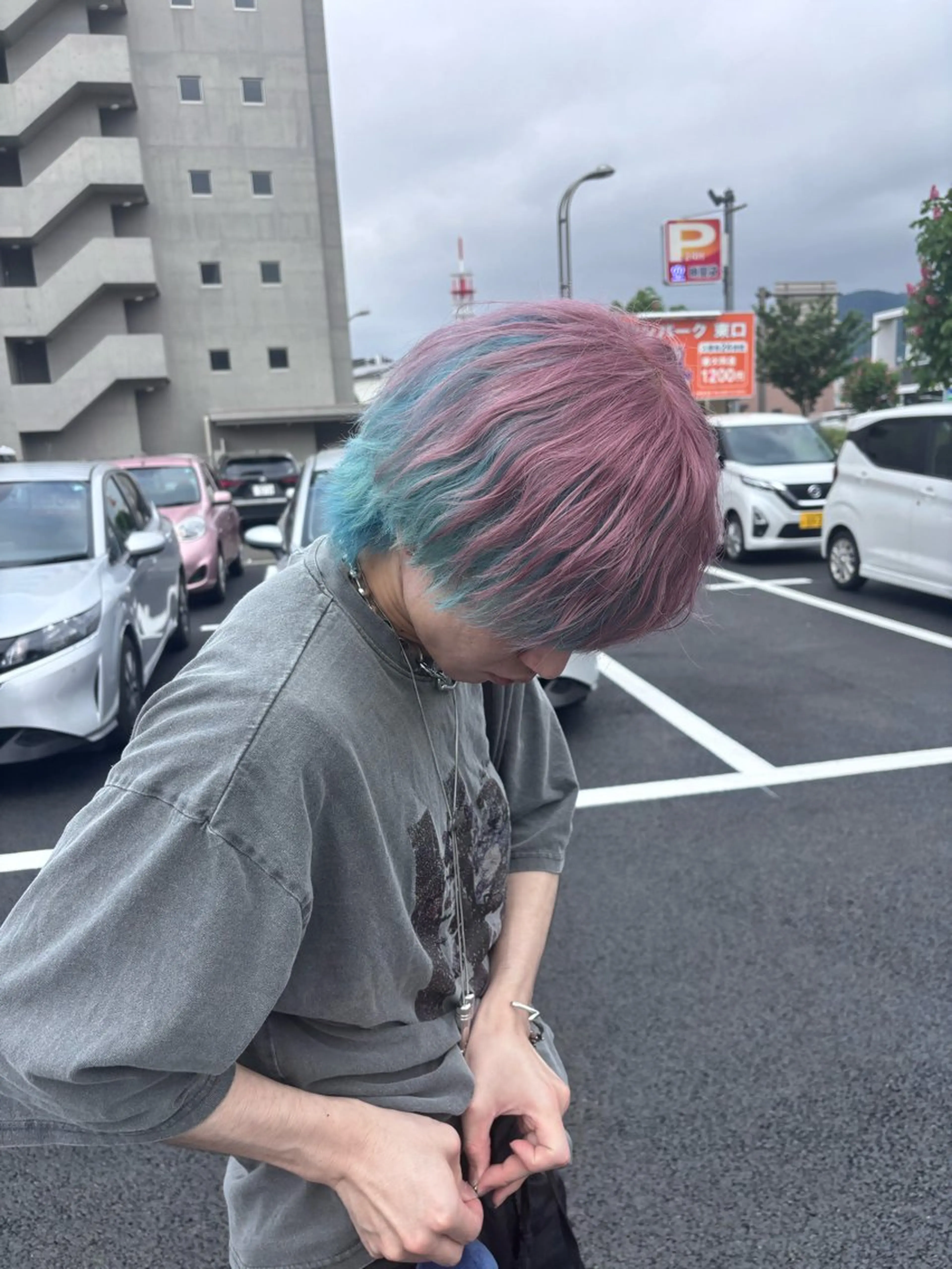 カラー 楢本 莉子のヘアスタイル
