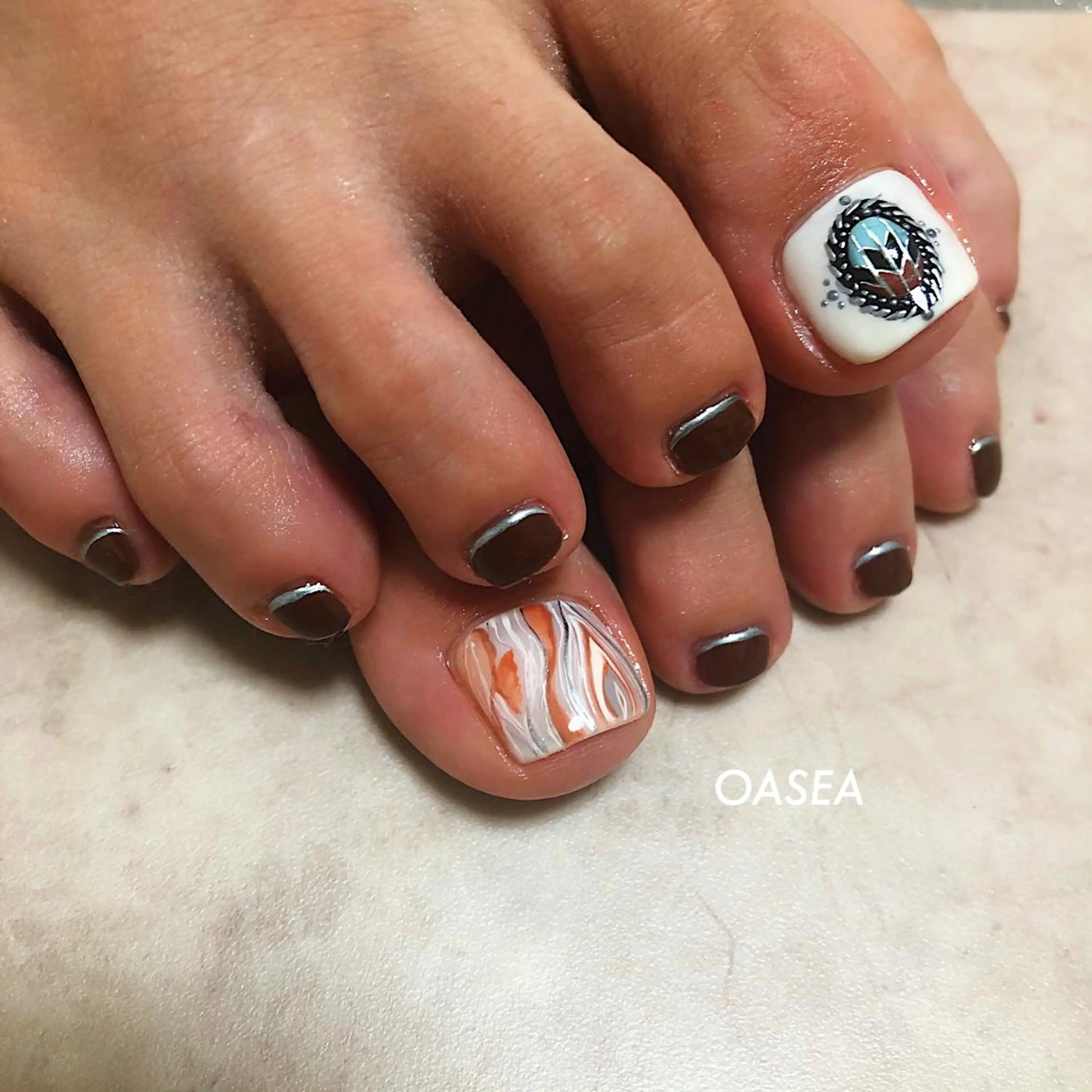 ネイル フットネイル 🌞💜 KAORI 🌴のネイルデザイン