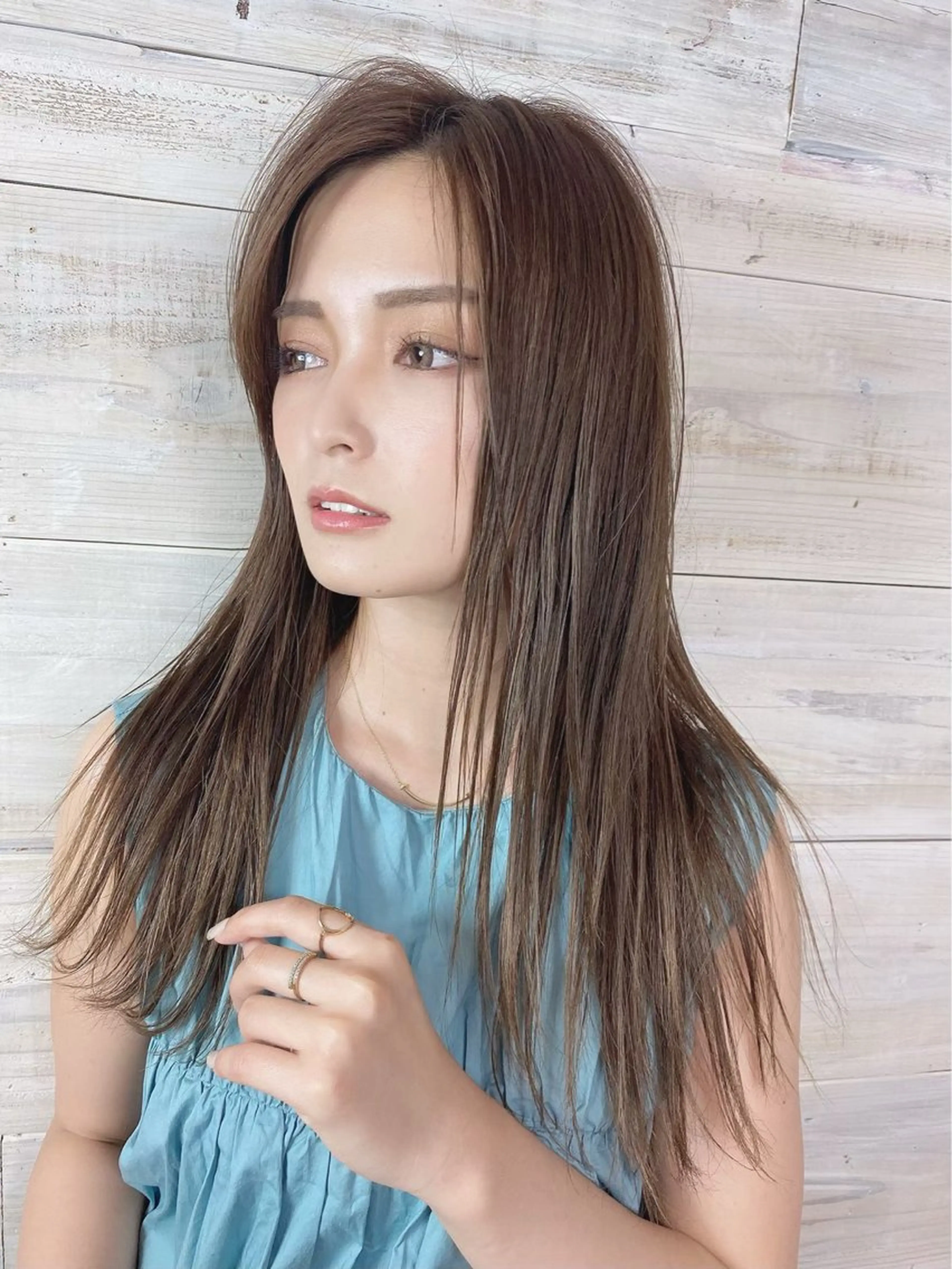 ロング 🦋艶カラー陽菜 🦋のヘアスタイル