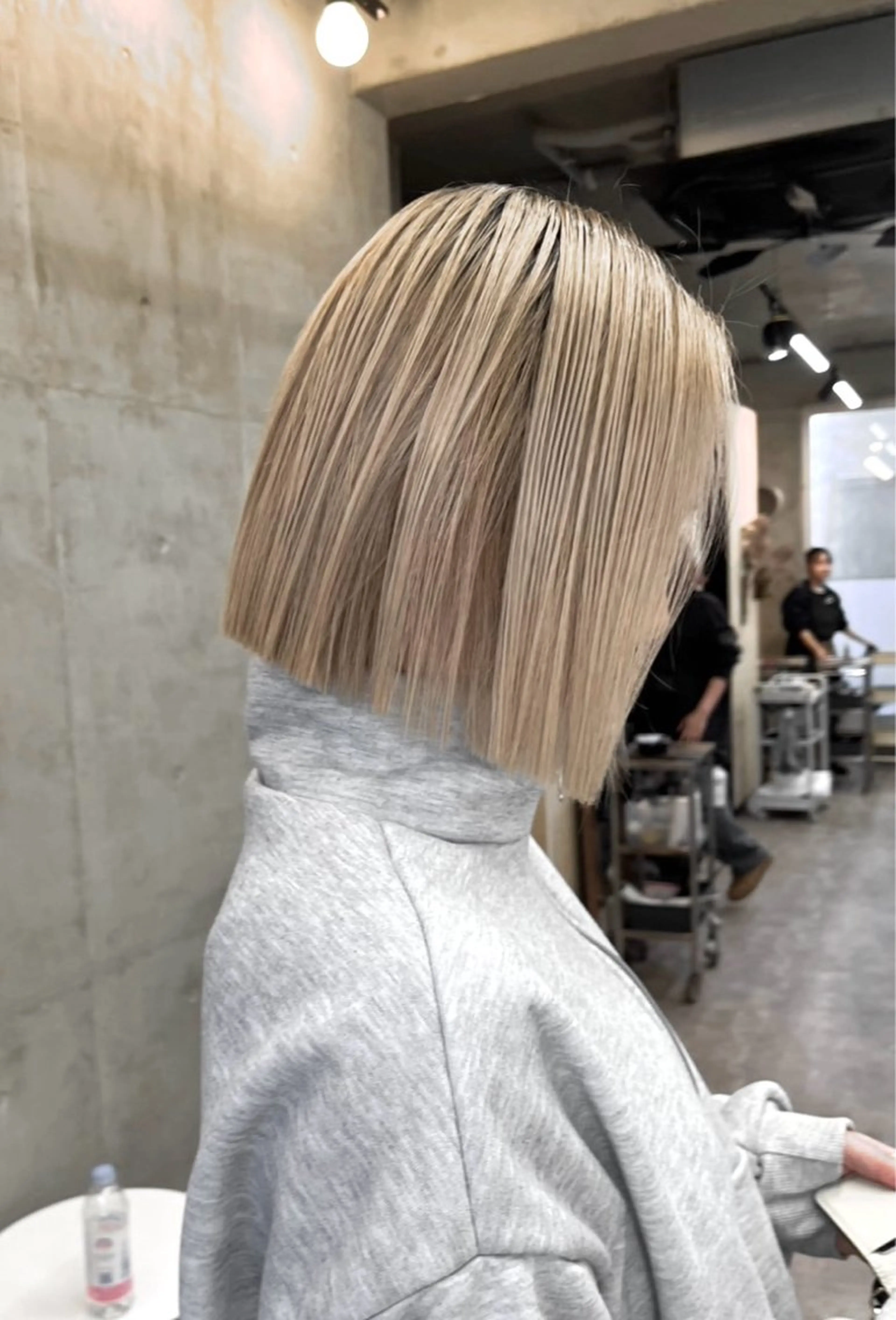 ショート カラー ベージュカラー ブリーチ ケアブリーチ 透明感カラー ダブルカラー カット 🤎𝐌𝐚𝐨⌇ お悩み解決美容師🤎のヘアスタイル