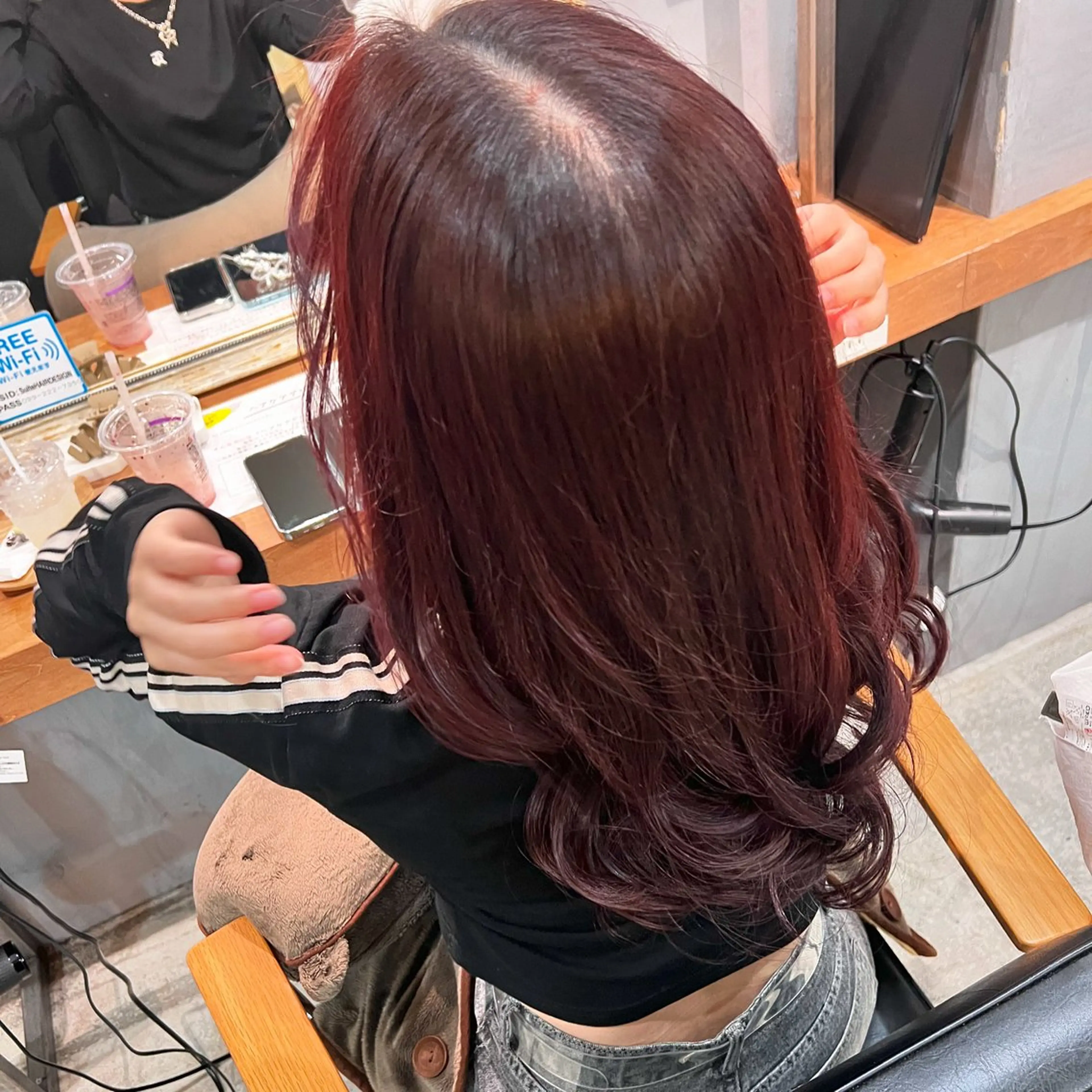 【平日限定特別メニュー】カット+トレンドカラーの写真