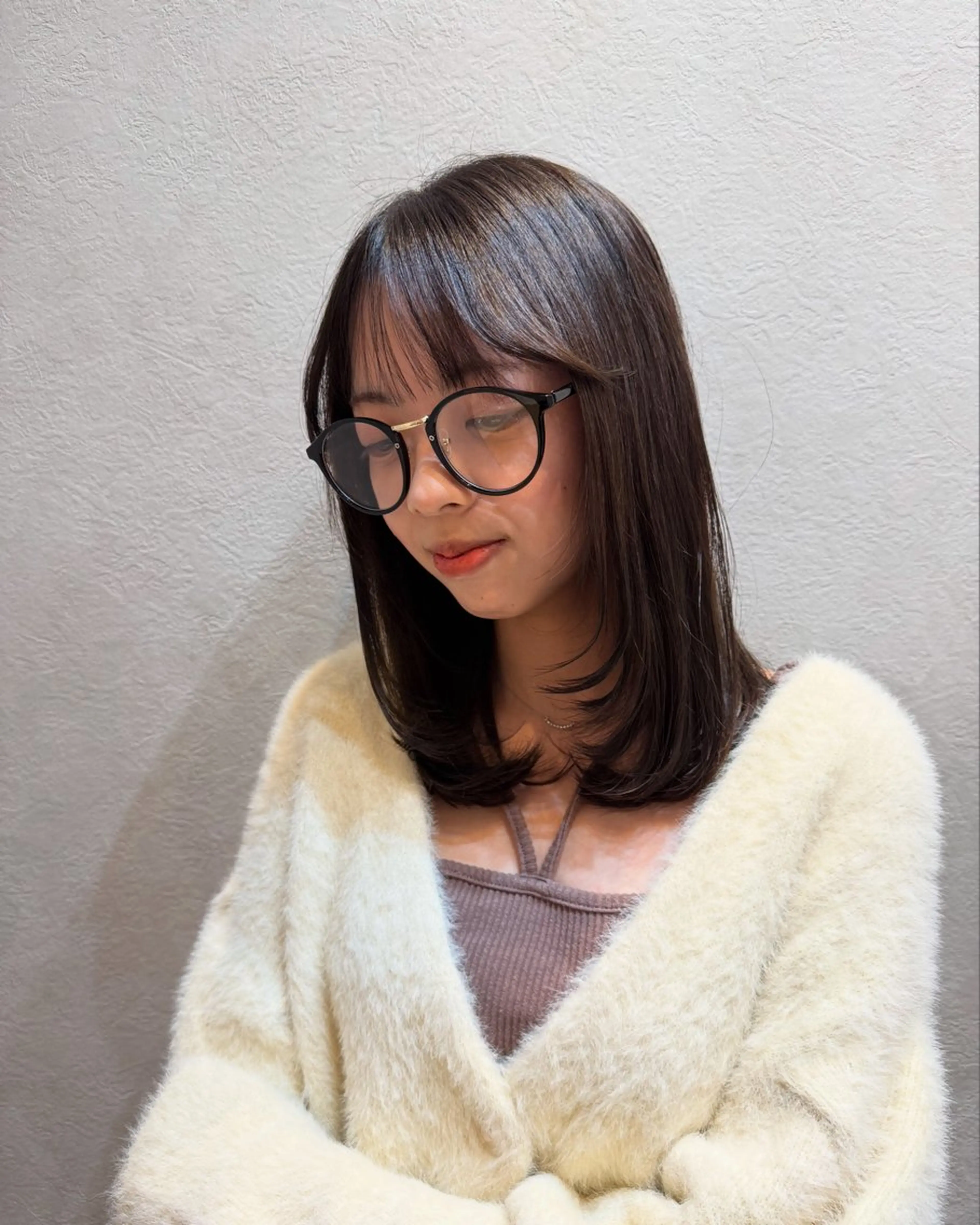 ミディアム カラー アディクシーカラー 透明感カラー 似合わせカット カット ヘアカラー newi まーぼーのヘアスタイル