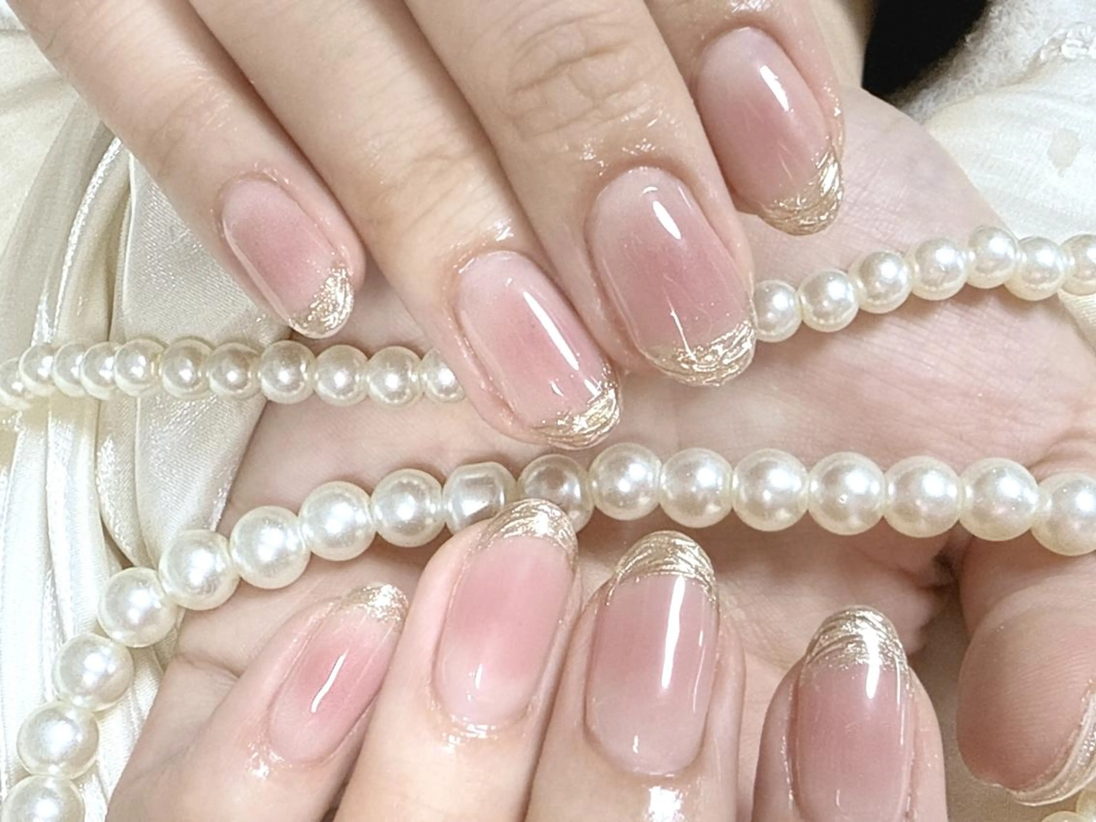 ネイル フレンチネイル ジェルネイル キラキラネイル 韓国ネイル マグネットネイル moomi nail スカルプ専門のネイルデザイン