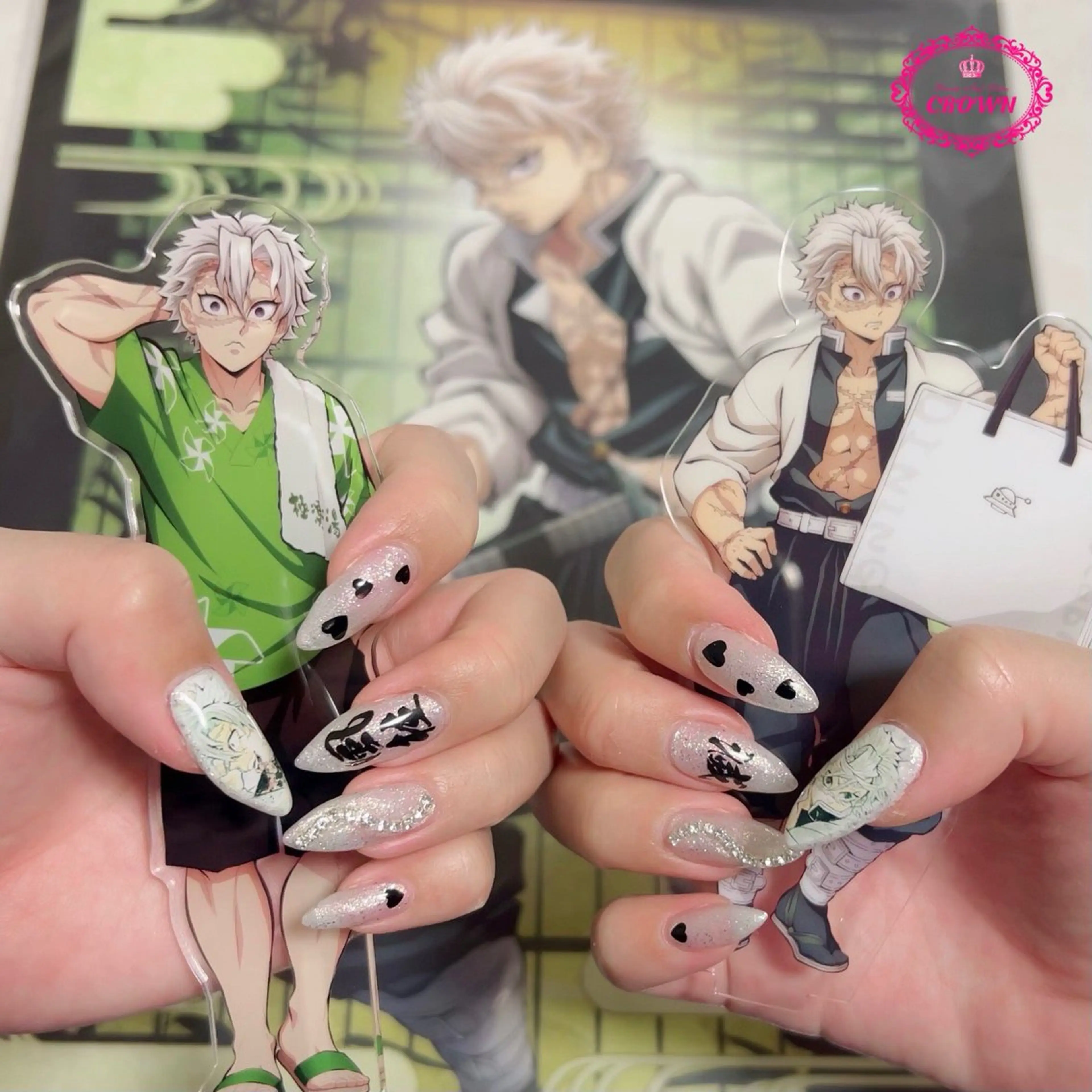 ネイル CROWN プライベートサロンのネイルデザイン