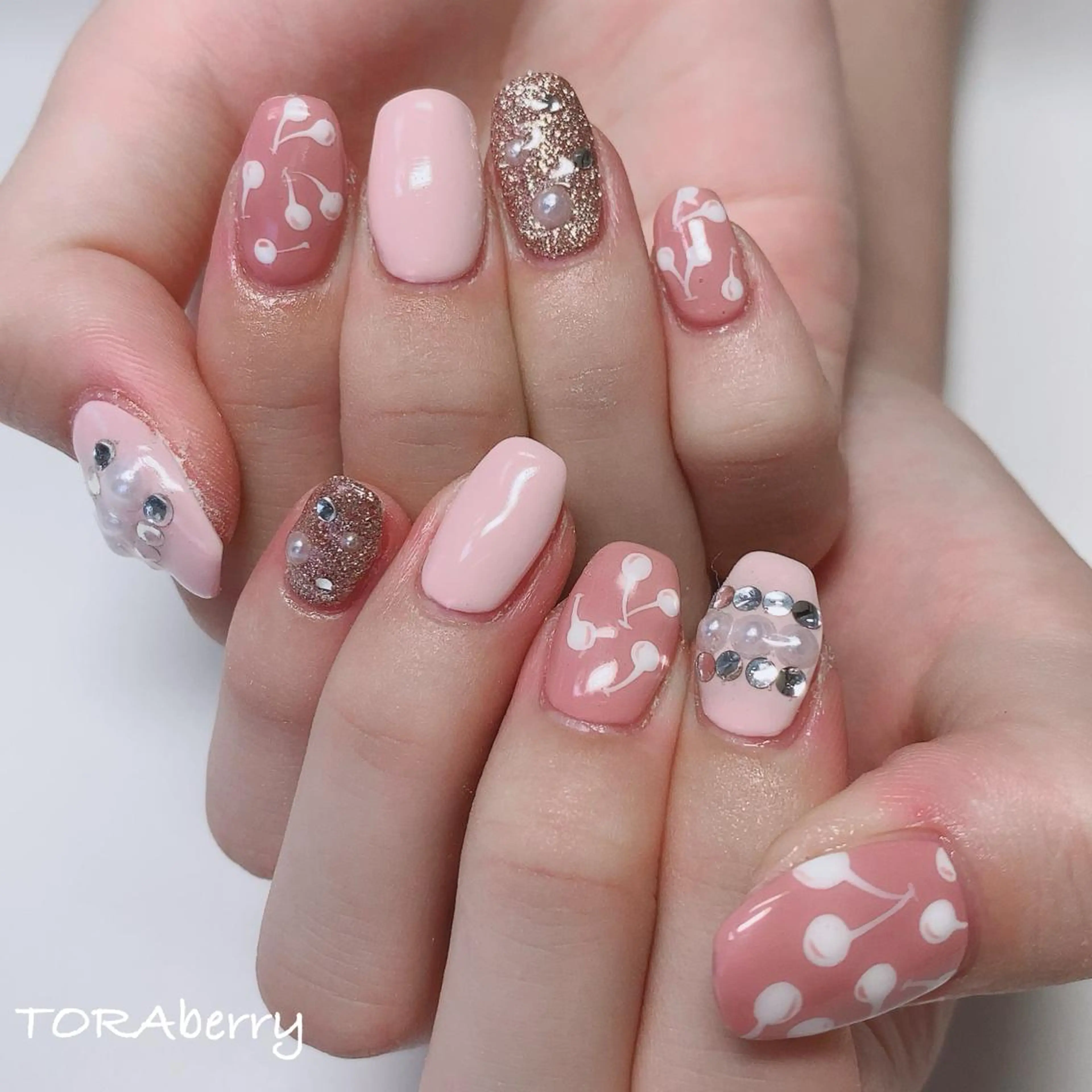 ネイル ハンドネイル ネイリスト なつみのネイルデザイン