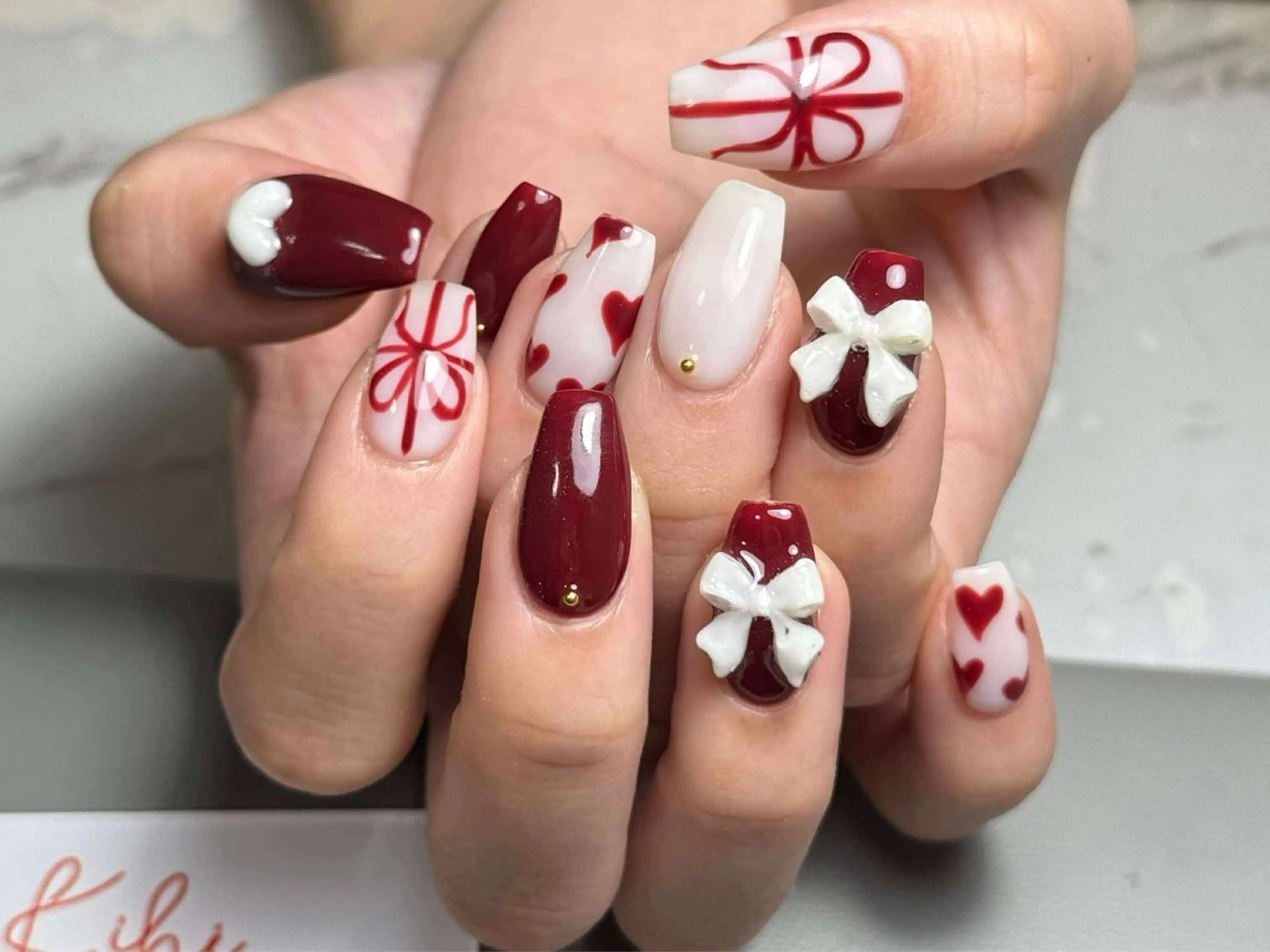 ネイル アートネイル フレンチネイル ジェルネイル グラデーション 韓国ネイル ハンドネイル ハンドケア さくら💮💮 【オフ無料】のネイルデザイン