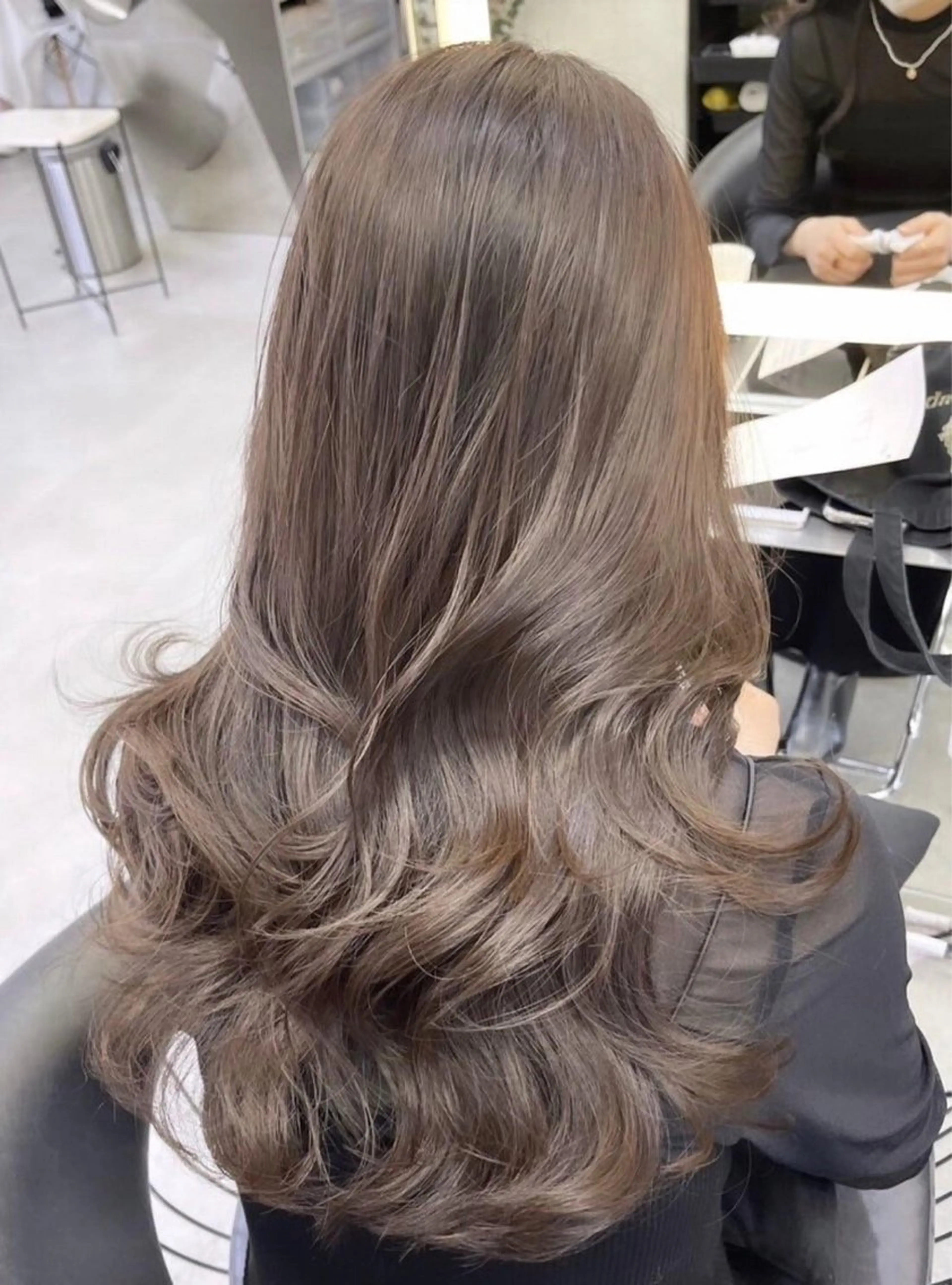 ロング カラー 透明感カラー🤎 中川智帆のヘアスタイル