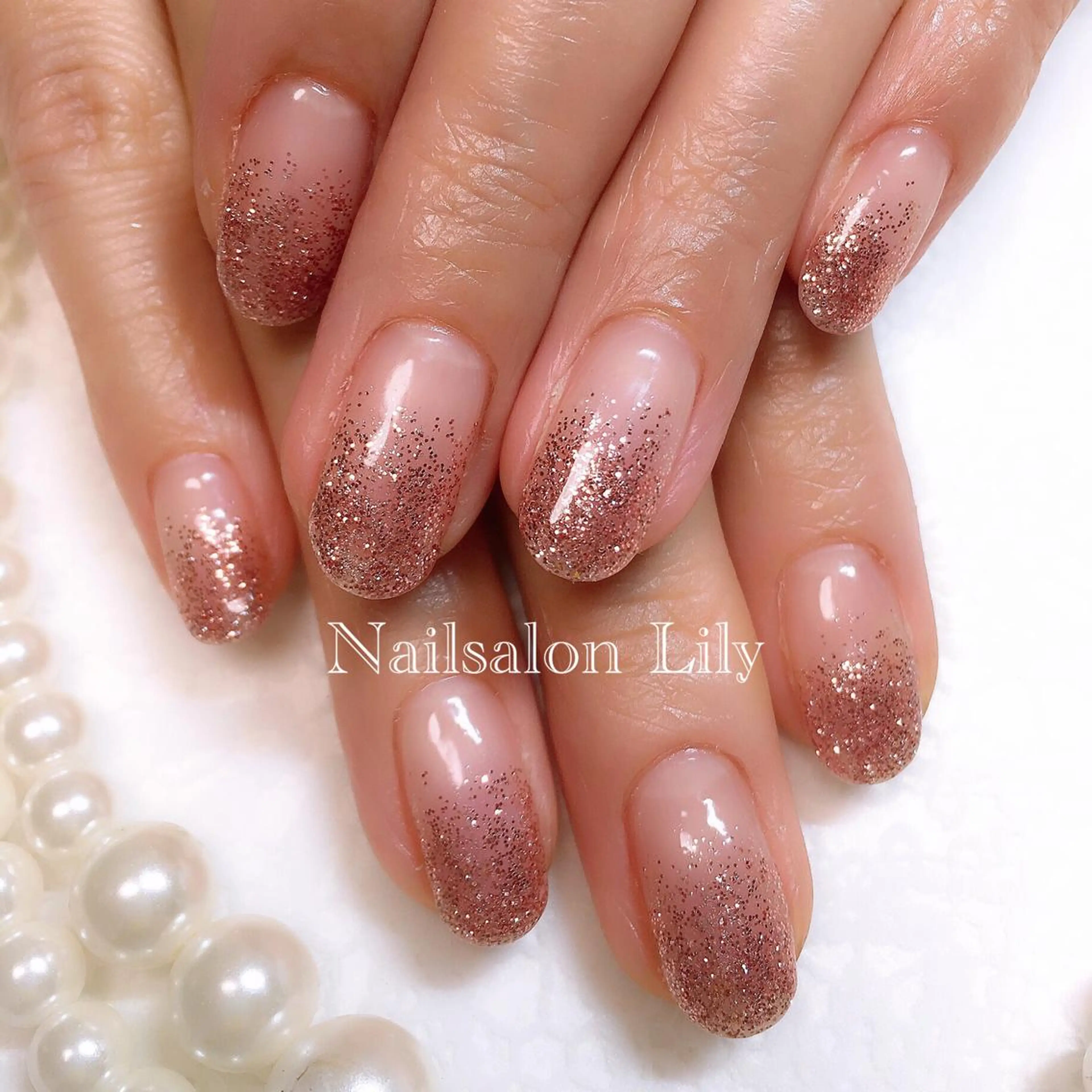 ネイル ゴージャス グラデーション ラメ(グリッター) ラメグラデーション Lily*nail 🌻Mii🌻のネイルデザイン