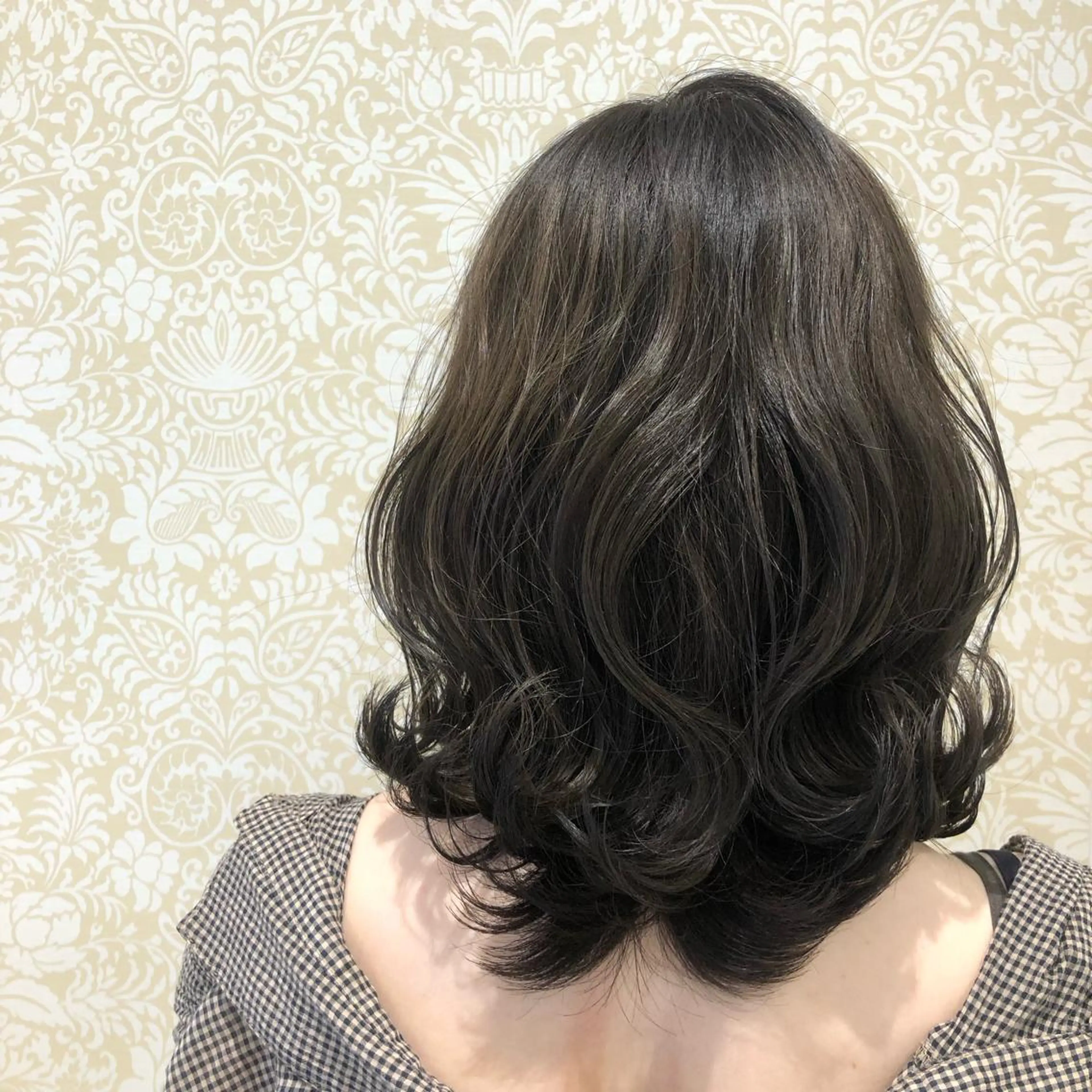 セミロング カラー 🐠寒色系×パーマ 櫻井　麿偉🐏のヘアスタイル