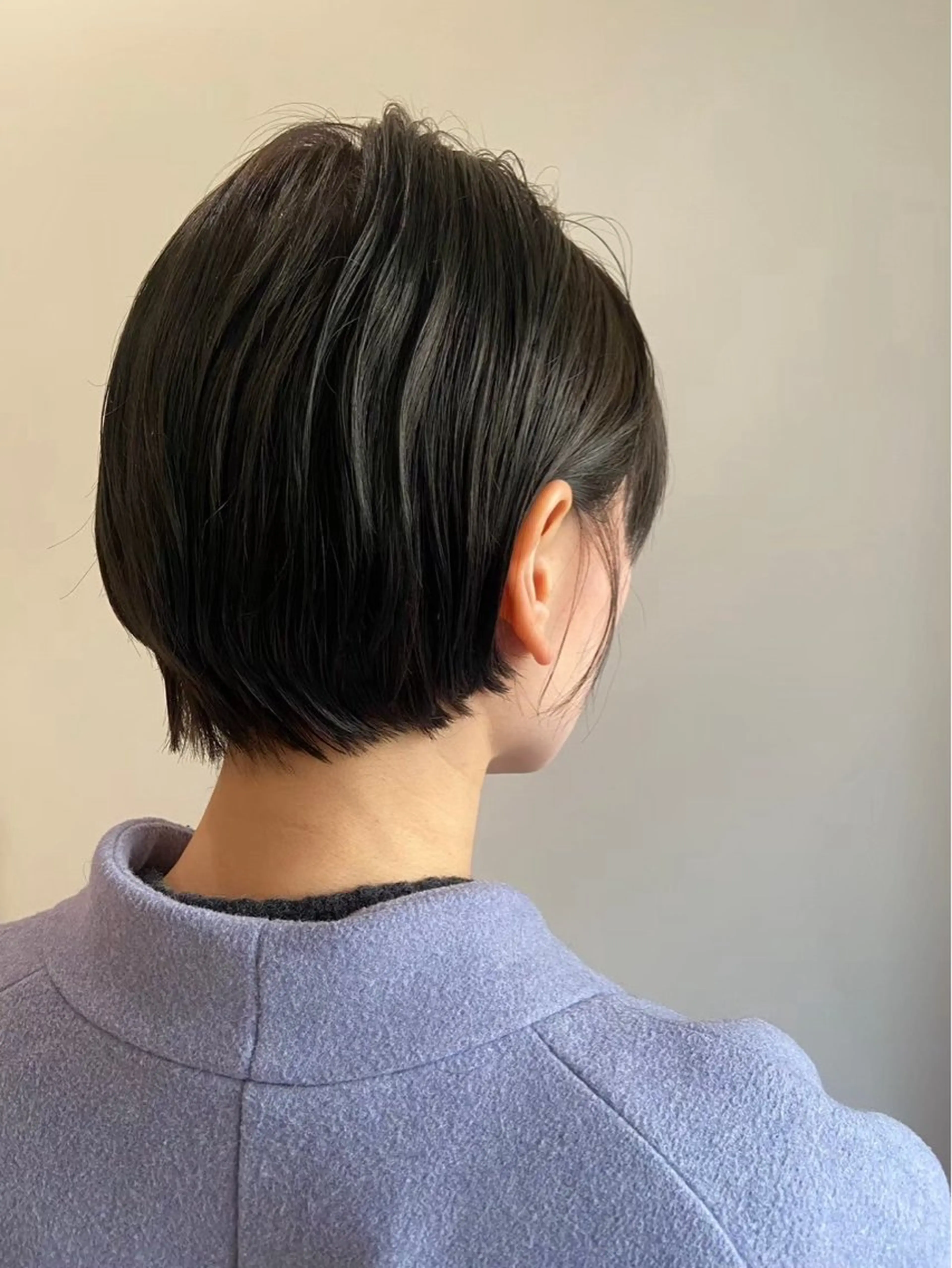 ショート アオイ/透明感カラー レイヤー🌙のヘアスタイル