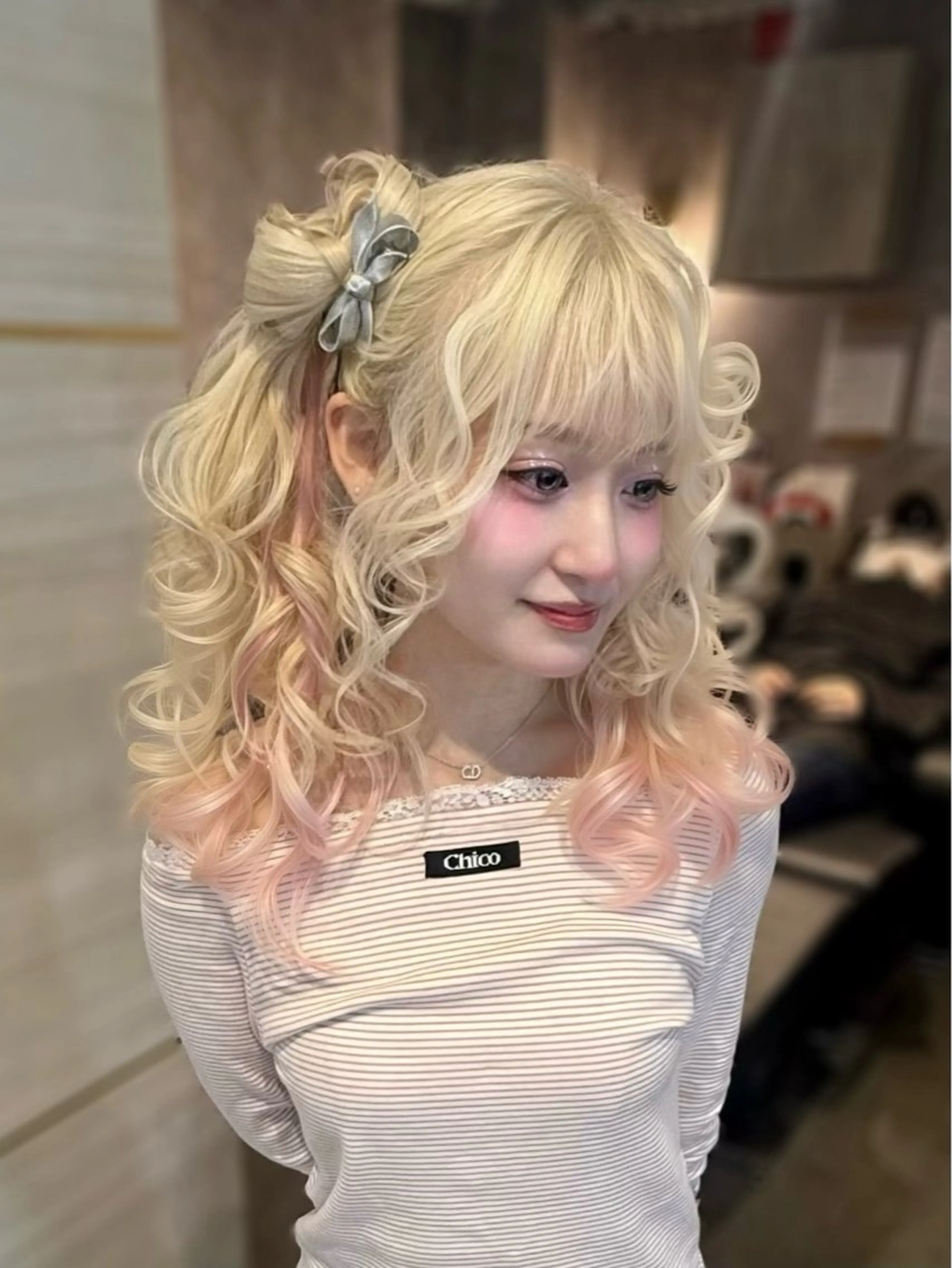 ロング カラー ヘアアレンジ ヘアセット 🌱巴結生🌿大宮 ☁️ミルクティーのヘアスタイル